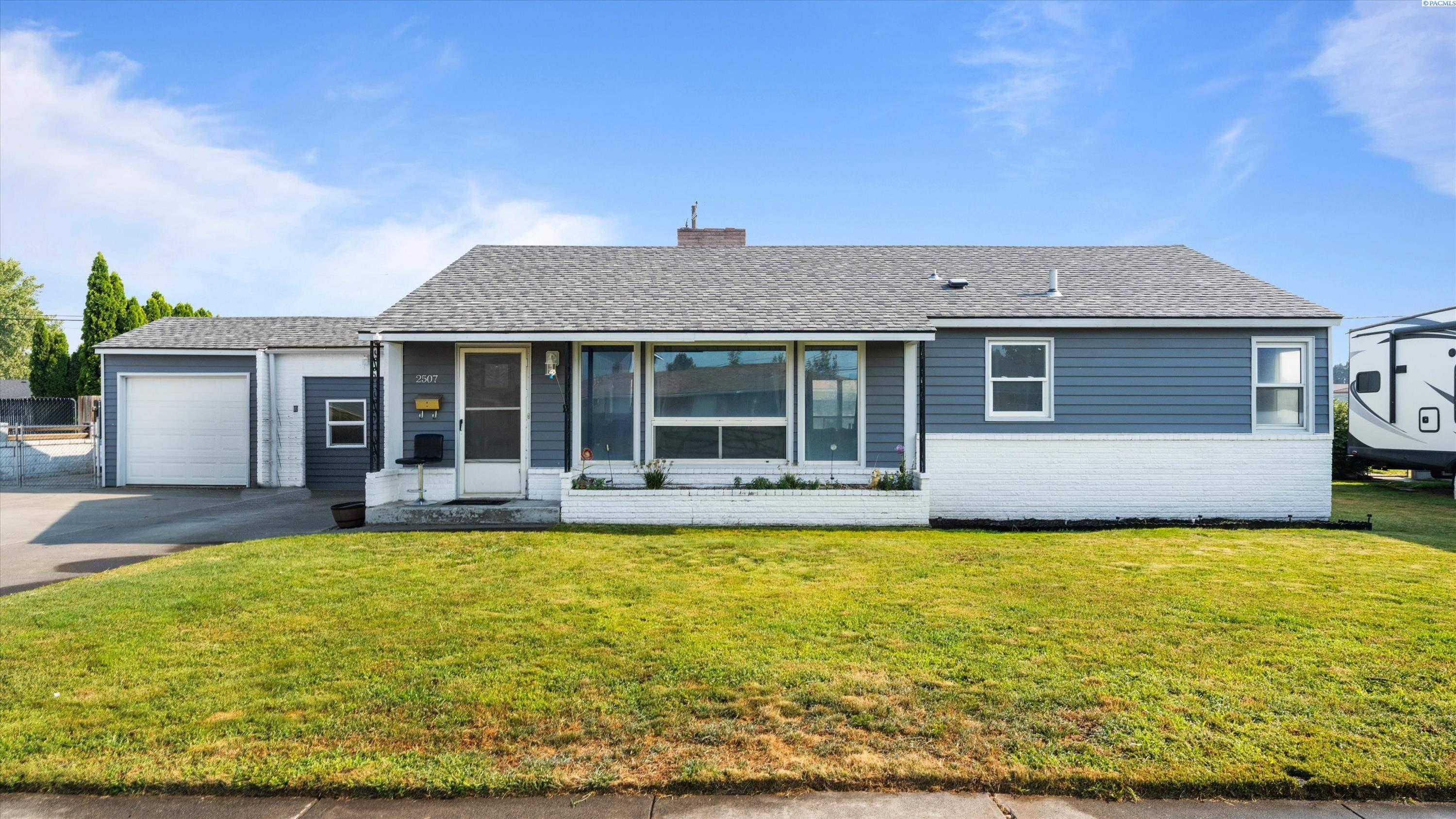 Photo 2 of Single family home for sale at 2507 W Entiat Ave, Kennewick, WA 99336 | MLS# PAC295440 | Listing updated on 2026-09-20