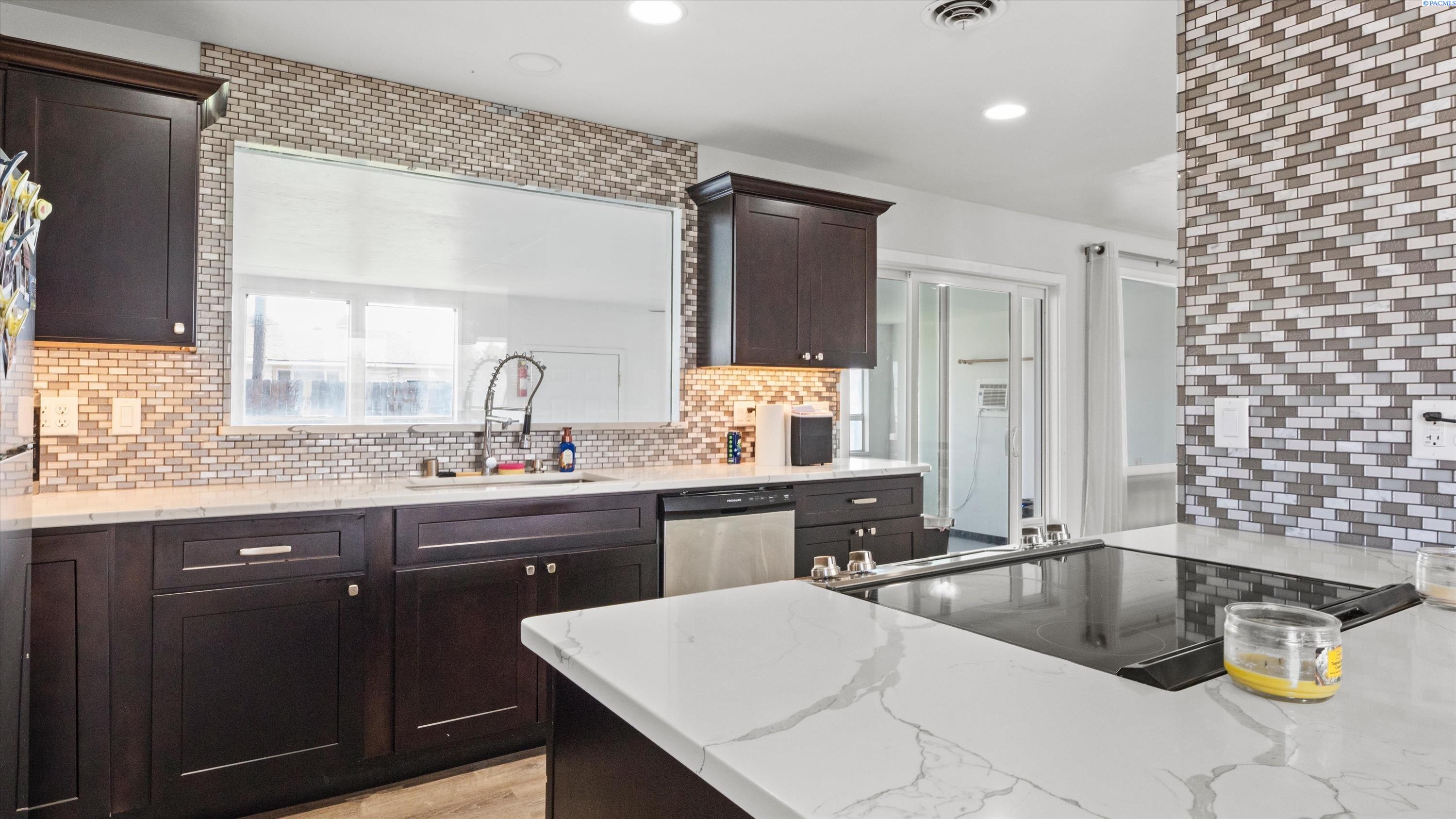 Photo 3 of Single family home for sale at 2507 W Entiat Ave, Kennewick, WA 99336 | MLS# PAC295440 | Listing updated on 2026-09-20