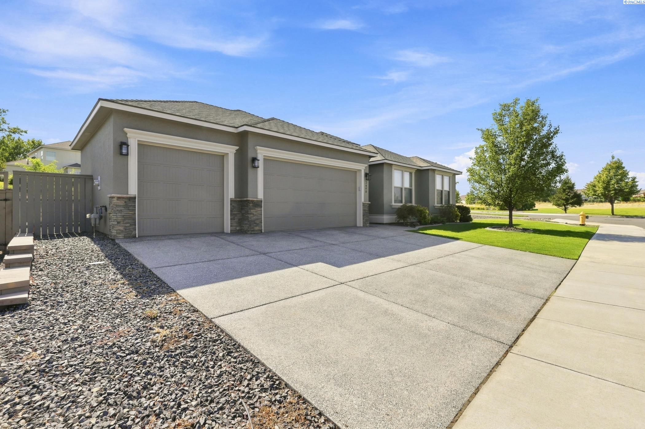 Photo 3 of Single family home for sale at 2640 Grayhawk Loop, Richland, WA 99354 | MLS# PAC295471 | Listing updated on 2026-10-02
