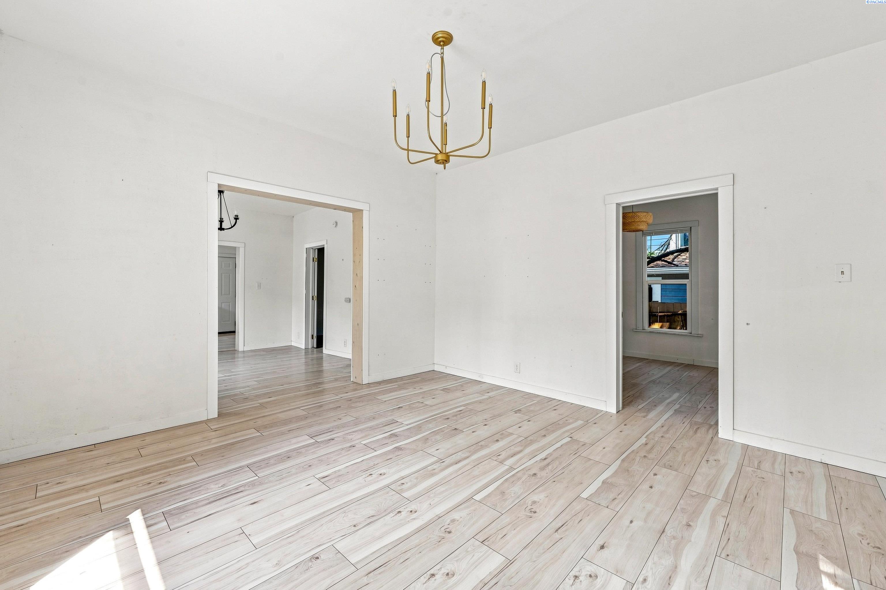 Photo 3 of Single family home for sale at 225 SE Spring St, Pullman, WA 99163 | MLS# PAC295474 | Listing updated on 2026-10-05