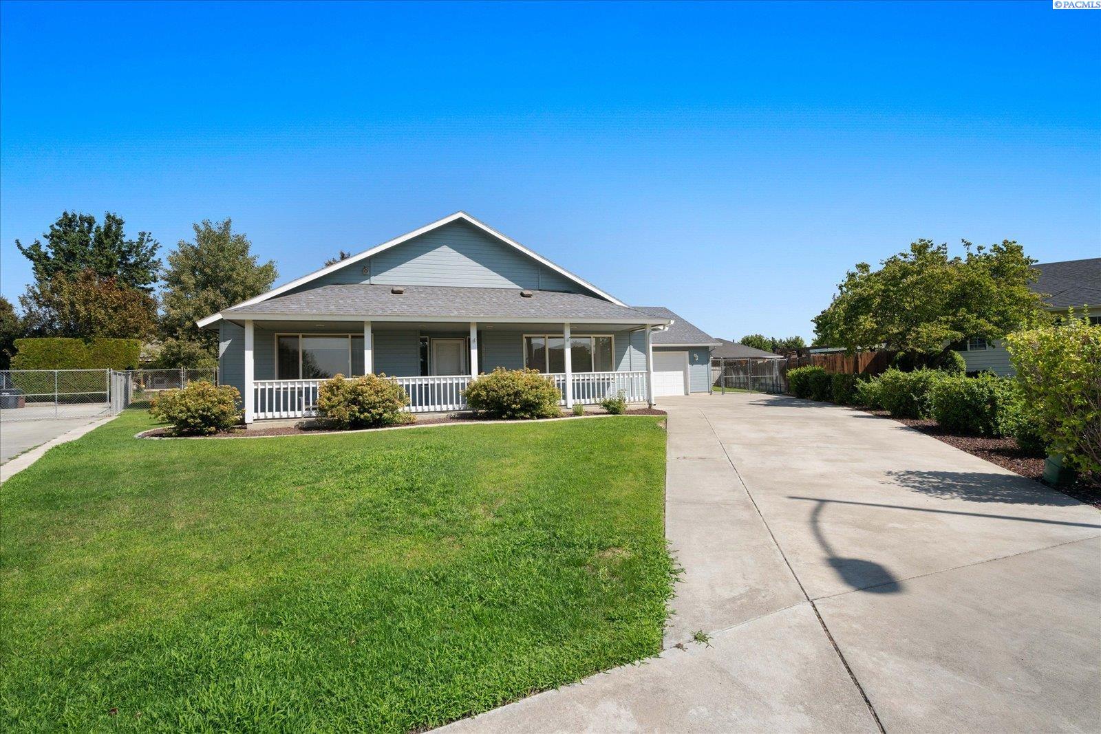 Photo 2 of Single family home for sale at 4207 Mojave Ct, Pasco, WA 99301 | MLS# PAC295476 | Listing updated on 2026-09-14