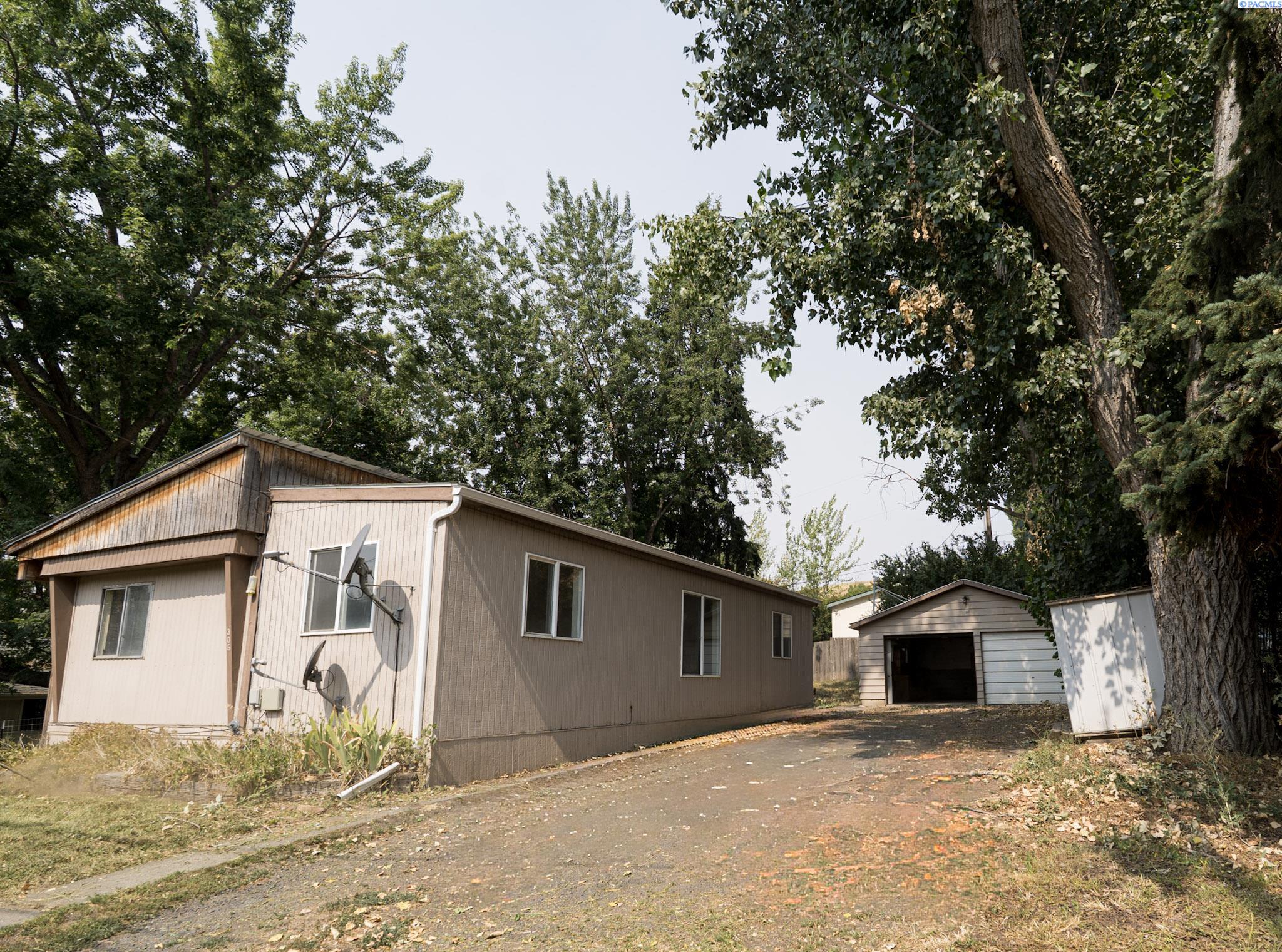 Photo 2 of Sale Pending at 305 N G St, Albion, WA 99102 | MLS# PAC295479 | Listing updated on 2026-10-12