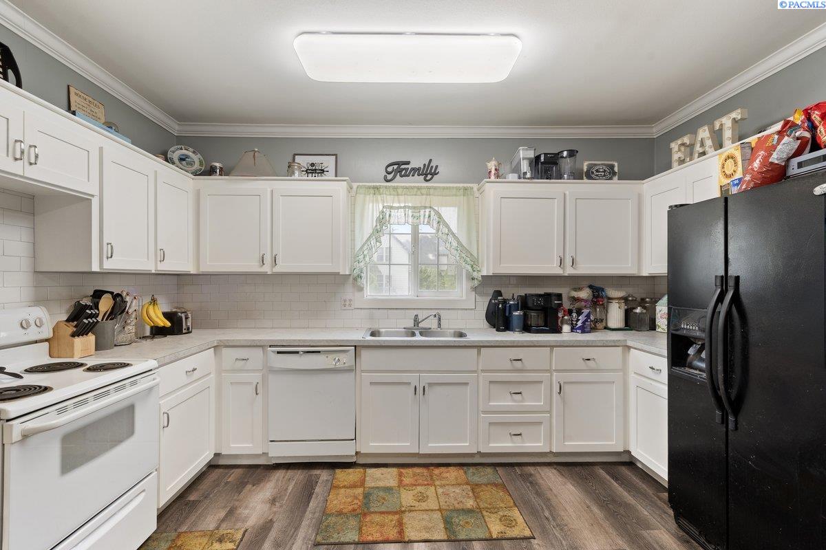 Photo 2 of Single family home for sale at 402 E Dayton Ave, Dayton, WA 99328 | MLS# PAC295480 | Listing updated on 2026-08-17