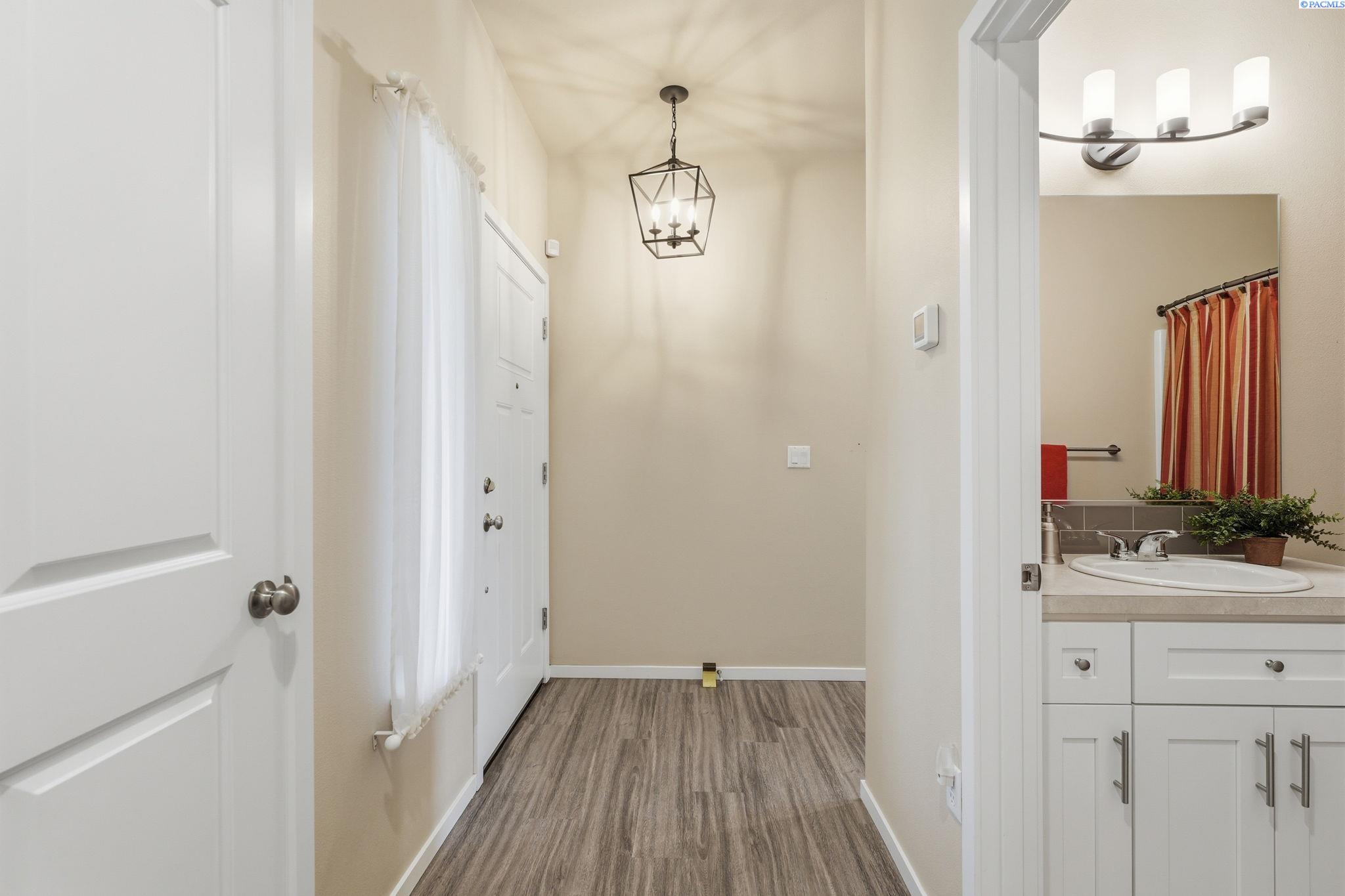 Photo 4 of Townhouse for sale at 5524 Remington Dr, Pasco, WA 99301 | MLS# PAC295486 | Listing updated on 2026-10-10
