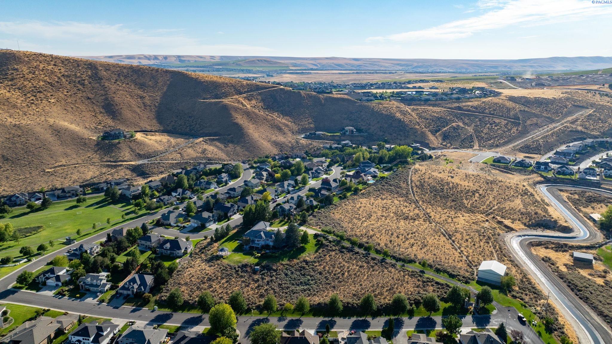 Photo 3 of Single family home for sale at 1361 Gage Blvd, Richland, WA 99352 | MLS# PAC295500 | Listing updated on 2026-09-24