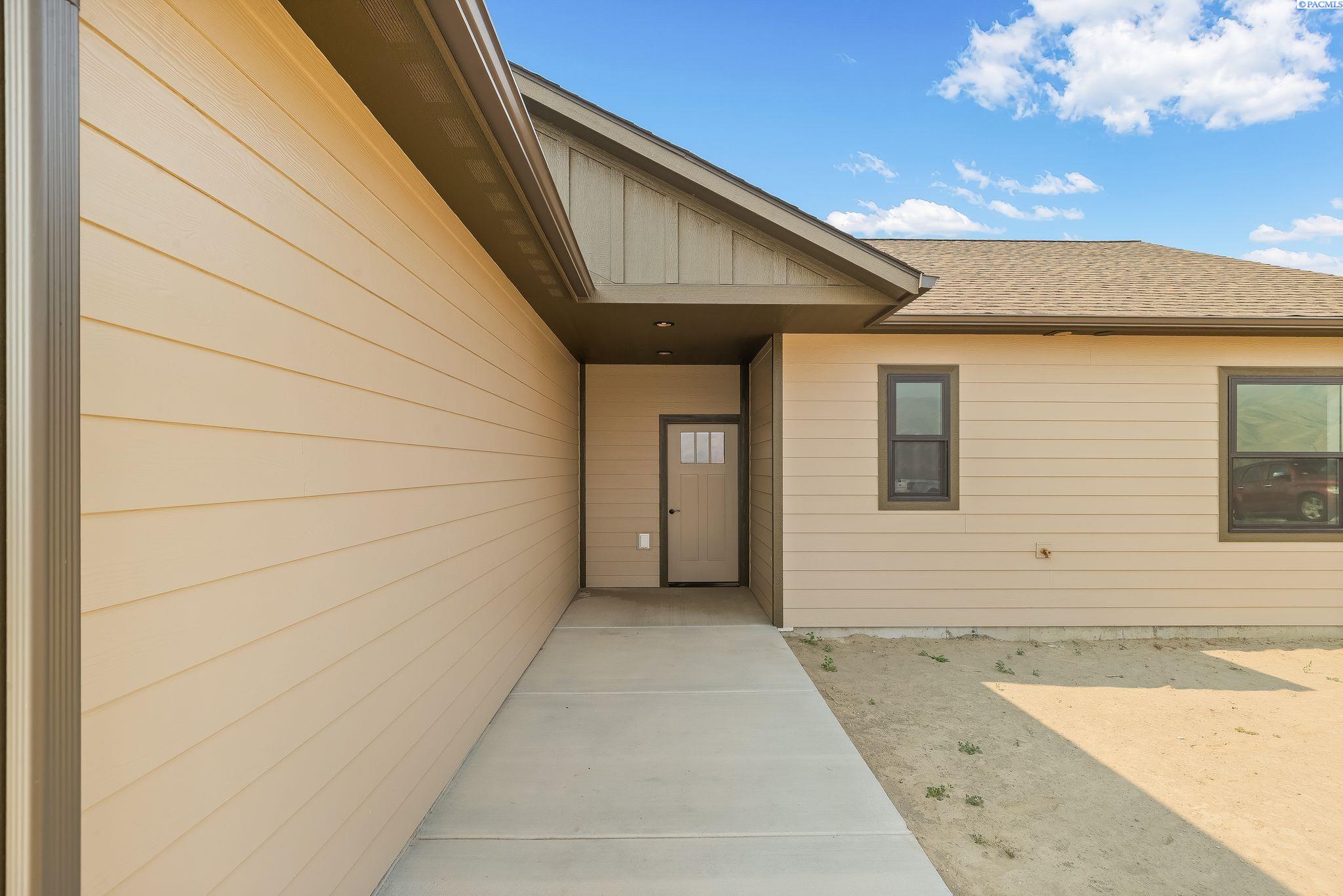 Photo 3 of Single family home for sale at 1685 Bennett Hl Dr, Clarkston, WA 99403 | MLS# PAC295501 | Listing updated on 2026-08-13