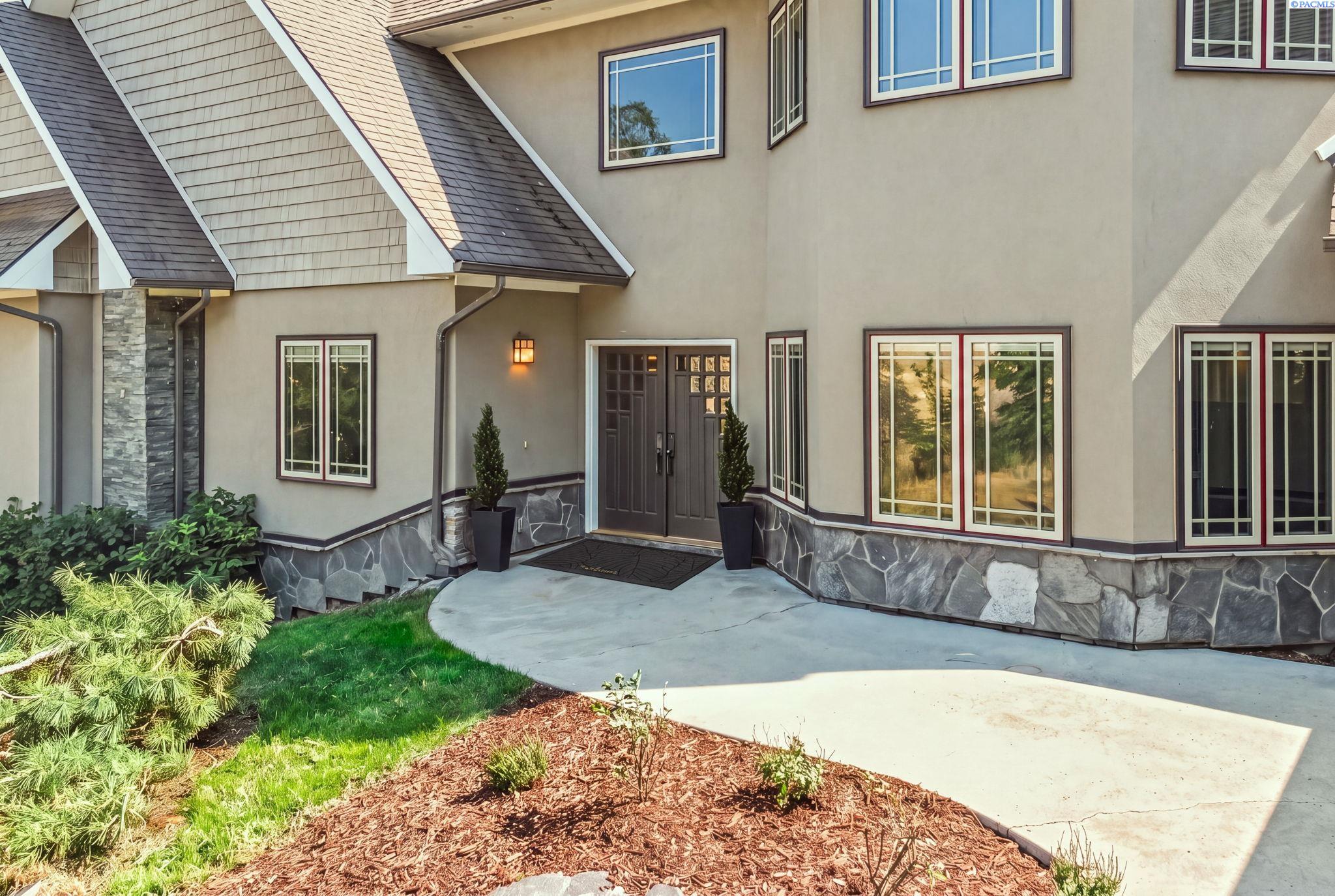 Photo 2 of Mansion for sale at 651 Klemgard Rd, Pullman, WA 99163 | MLS# PAC295512 | Listing updated on 2026-09-27