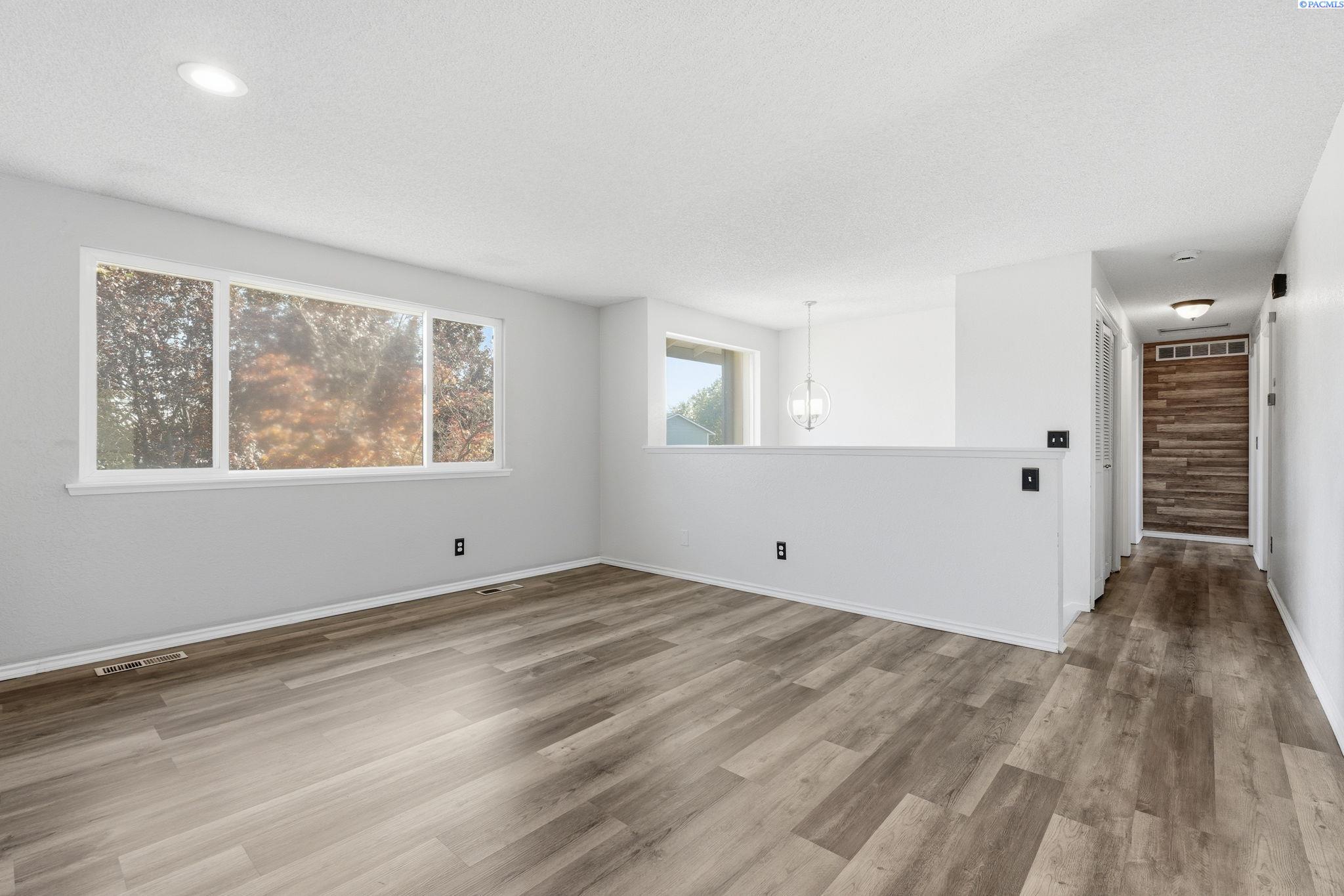 Photo 3 of Single family home for sale at 1610 Teal Ct, West Richland, WA 99353 | MLS# PAC295517 | Listing updated on 2026-10-01