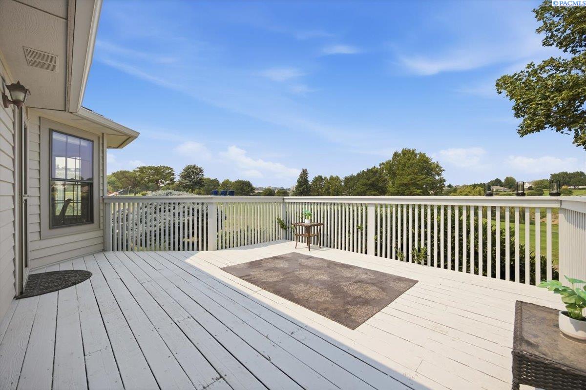 Photo 3 of Single family home for sale at 3504 S Reed Ct, Kennewick, WA 99337 | MLS# PAC295532 | Listing updated on 2026-09-26