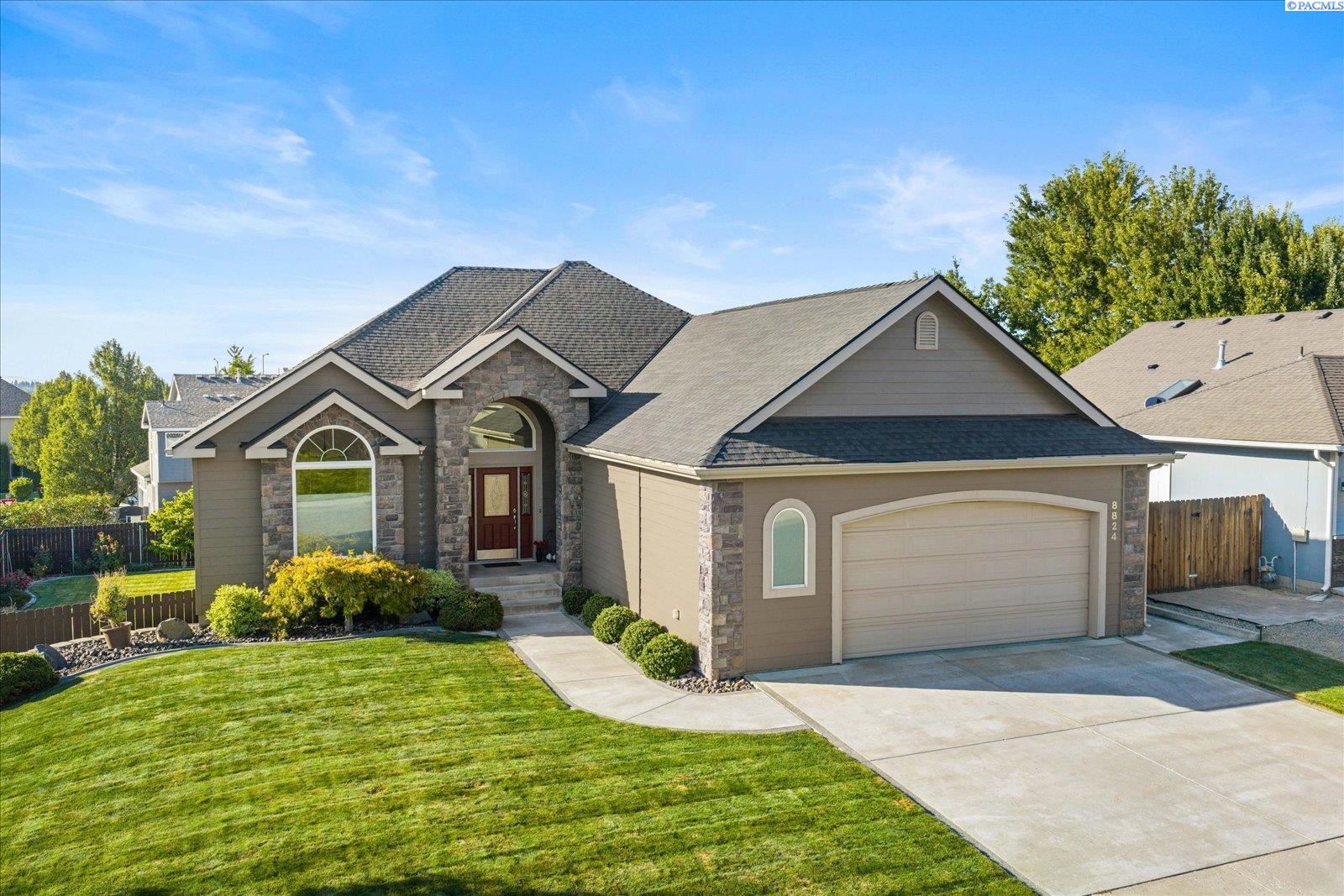 Photo 1 of Single family home for sale at 8824 W 1st Place, Kennewick, WA 99336 | MLS# PAC295559 | Listing updated on 2026-10-02