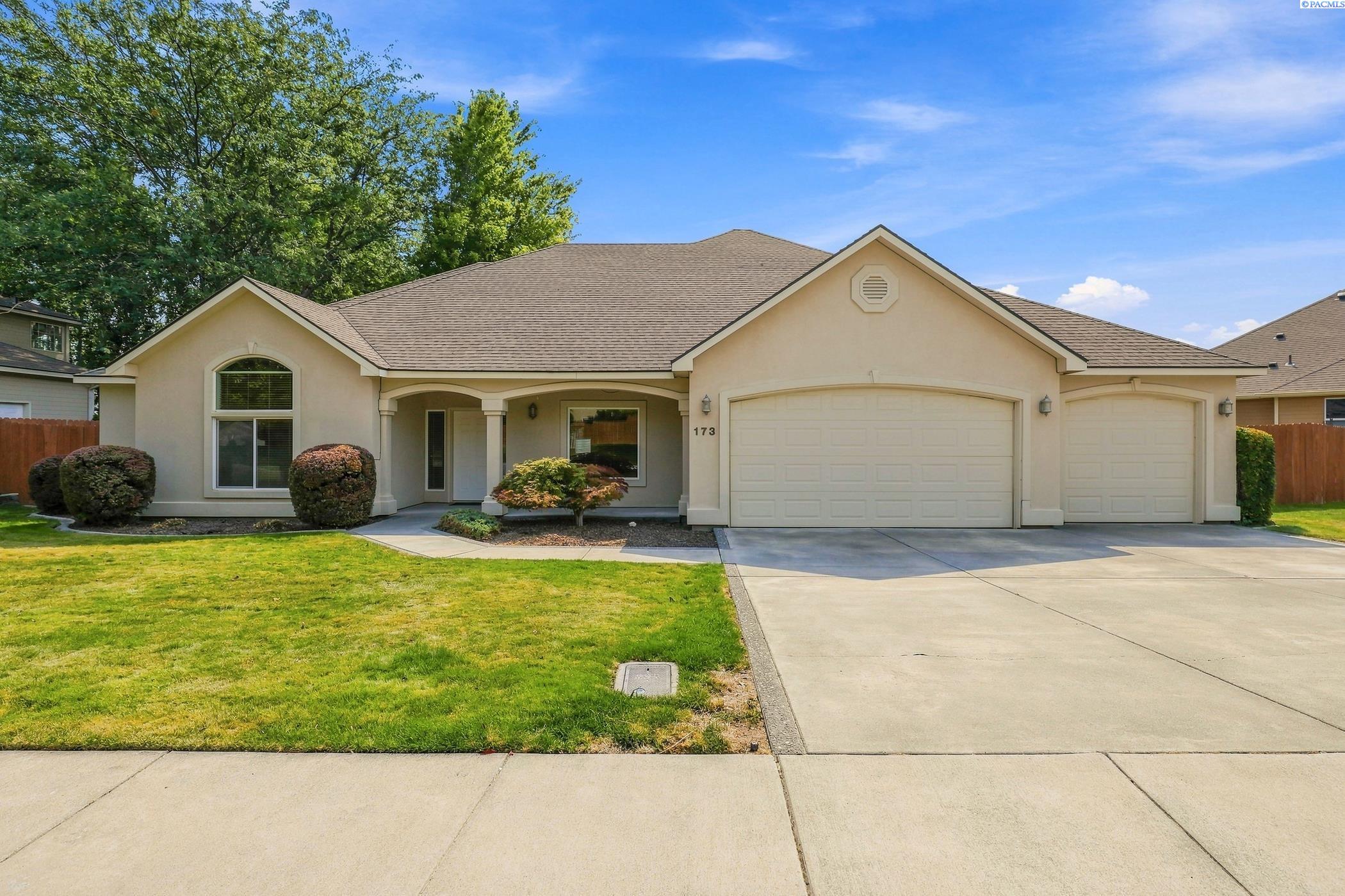 Photo 2 of Single family home for sale at 173 Mattis Dr, Richland, WA 99352 | MLS# PAC295595 | Listing updated on 2026-10-09