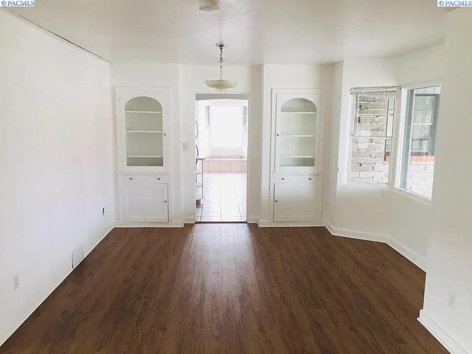 Photo 3 of Single family home for sale at 408 N Volland, Kennewick, WA 99336 | MLS# PAC295597 | Listing updated on 2026-09-21