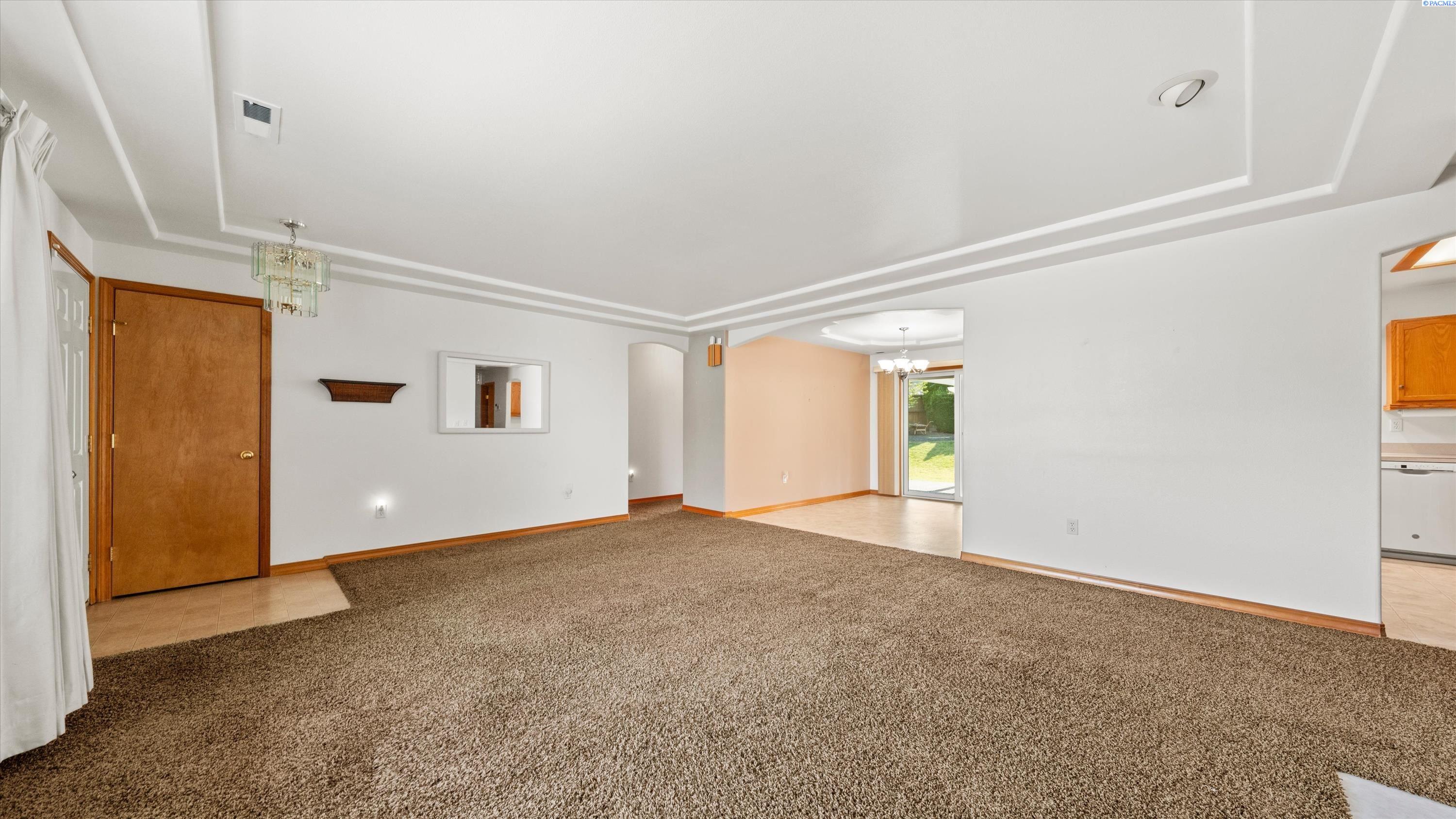 Photo 3 of Single family home for sale at 1714 S Kent, Kennewick, WA 99337 | MLS# PAC295606 | Listing updated on 2026-09-11