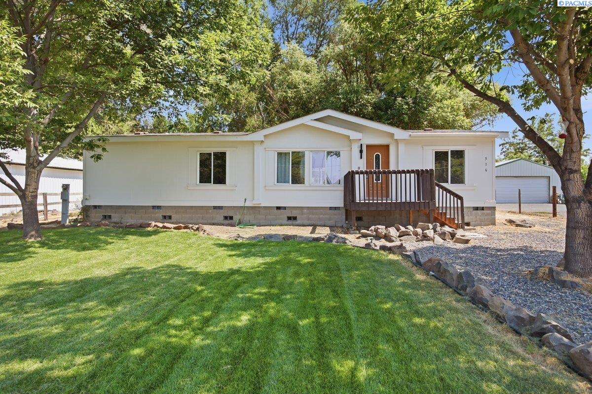 Photo 3 of Sale Pending at 316 S 9th Street, Benton City, WA 99320 | MLS# PAC295642 | Listing updated on 2026-09-30