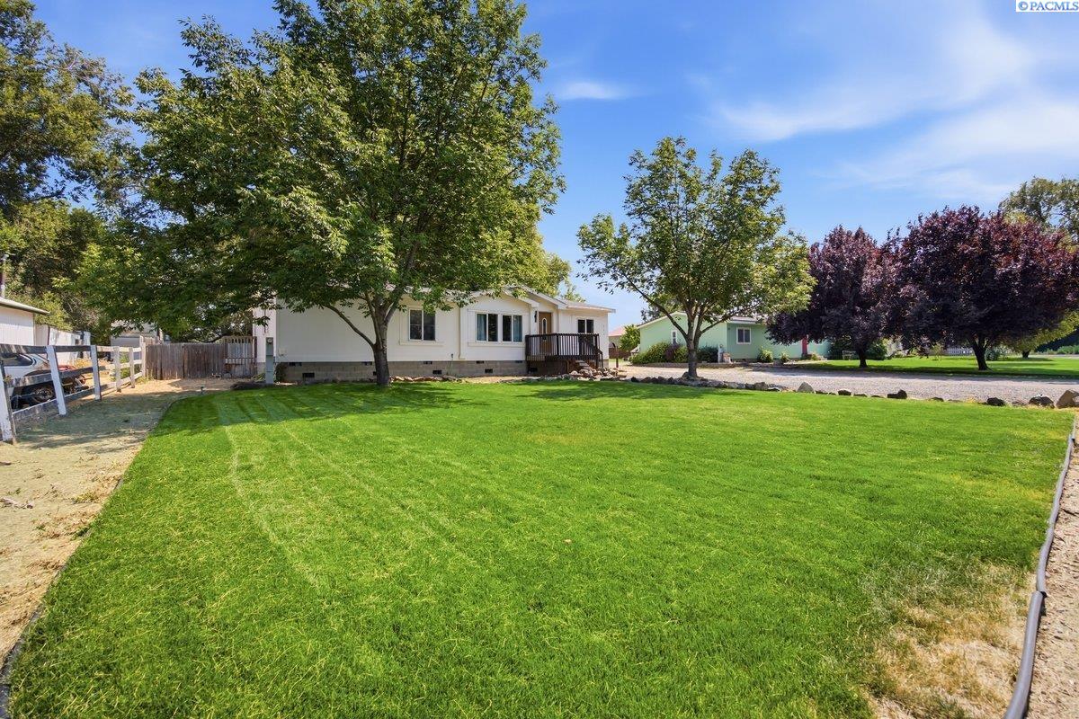 Photo 3 of Sale Pending at 316 S 9th Street, Benton City, WA 99320 | MLS# PAC295642 | Listing updated on 2026-09-30