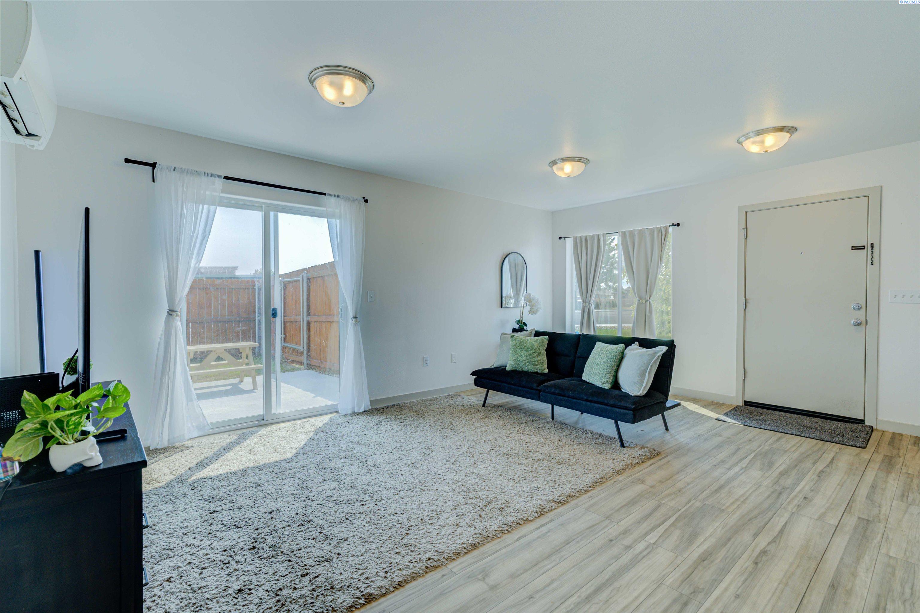 Photo 4 of Townhouse for sale at 525 S Cedar Ave, Pasco, WA 99301 | MLS# PAC295643 | Listing updated on 2026-09-17