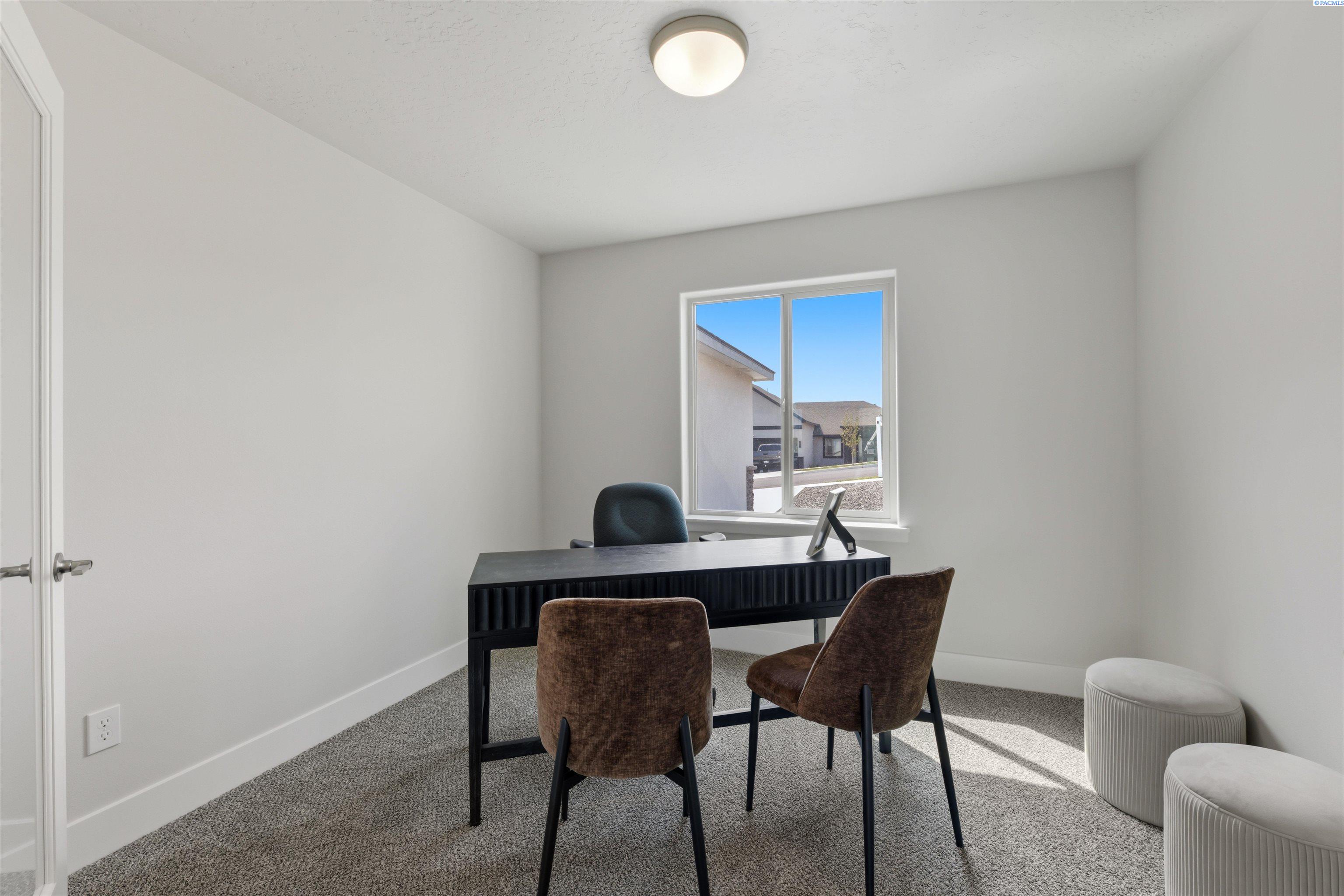 Photo 4 of Single family home for sale at 2903 S Osborne St, Kennewick, WA 99338 | MLS# PAC295648 | Listing updated on 2026-09-28