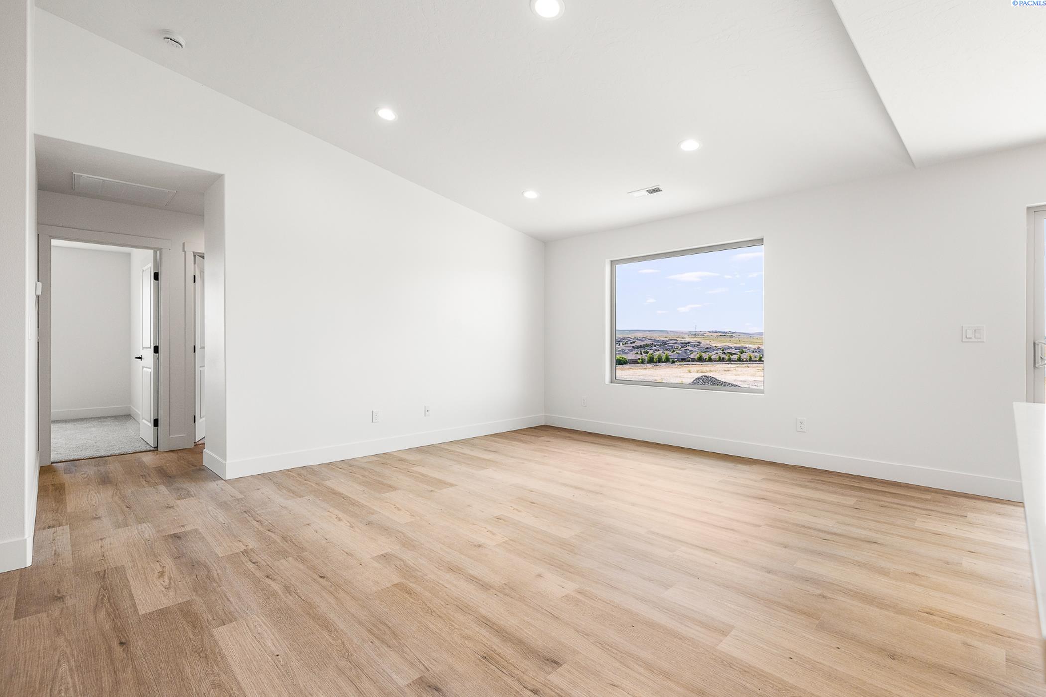 Photo 3 of Single family home for sale at 2900 S Penn St, Kennewick, WA 99338 | MLS# PAC295649 | Listing updated on 2026-09-15