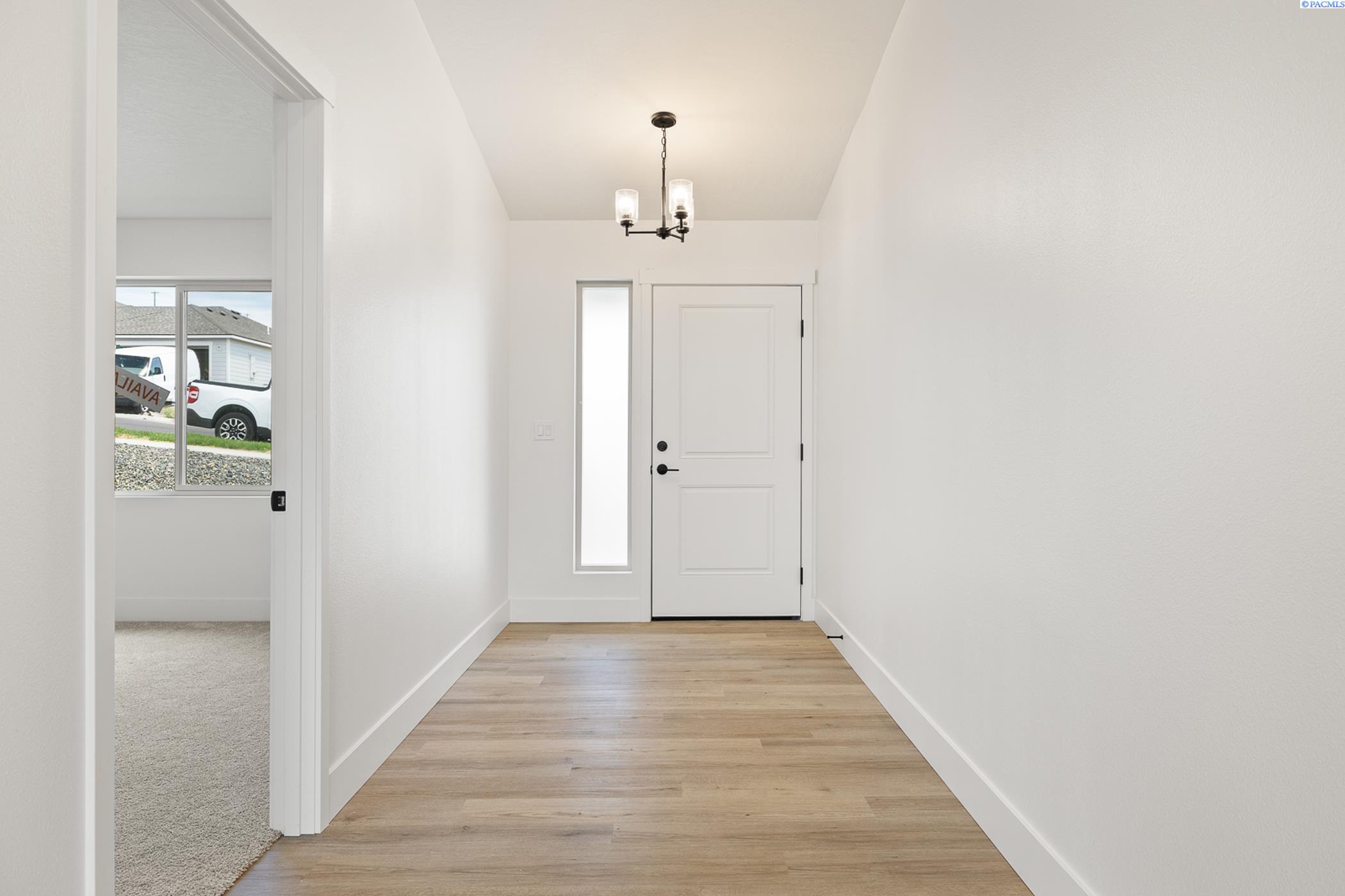 Photo 2 of Single family home for sale at 2900 S Penn St, Kennewick, WA 99338 | MLS# PAC295649 | Listing updated on 2026-09-15