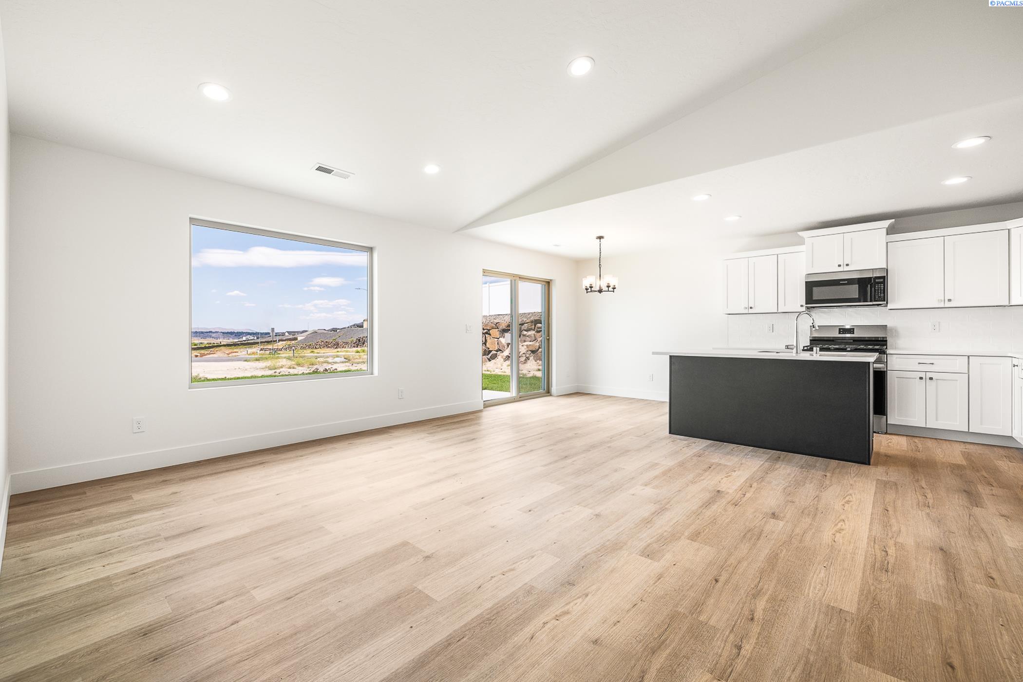 Photo 3 of Single family home for sale at 2900 S Penn St, Kennewick, WA 99338 | MLS# PAC295649 | Listing updated on 2026-09-15