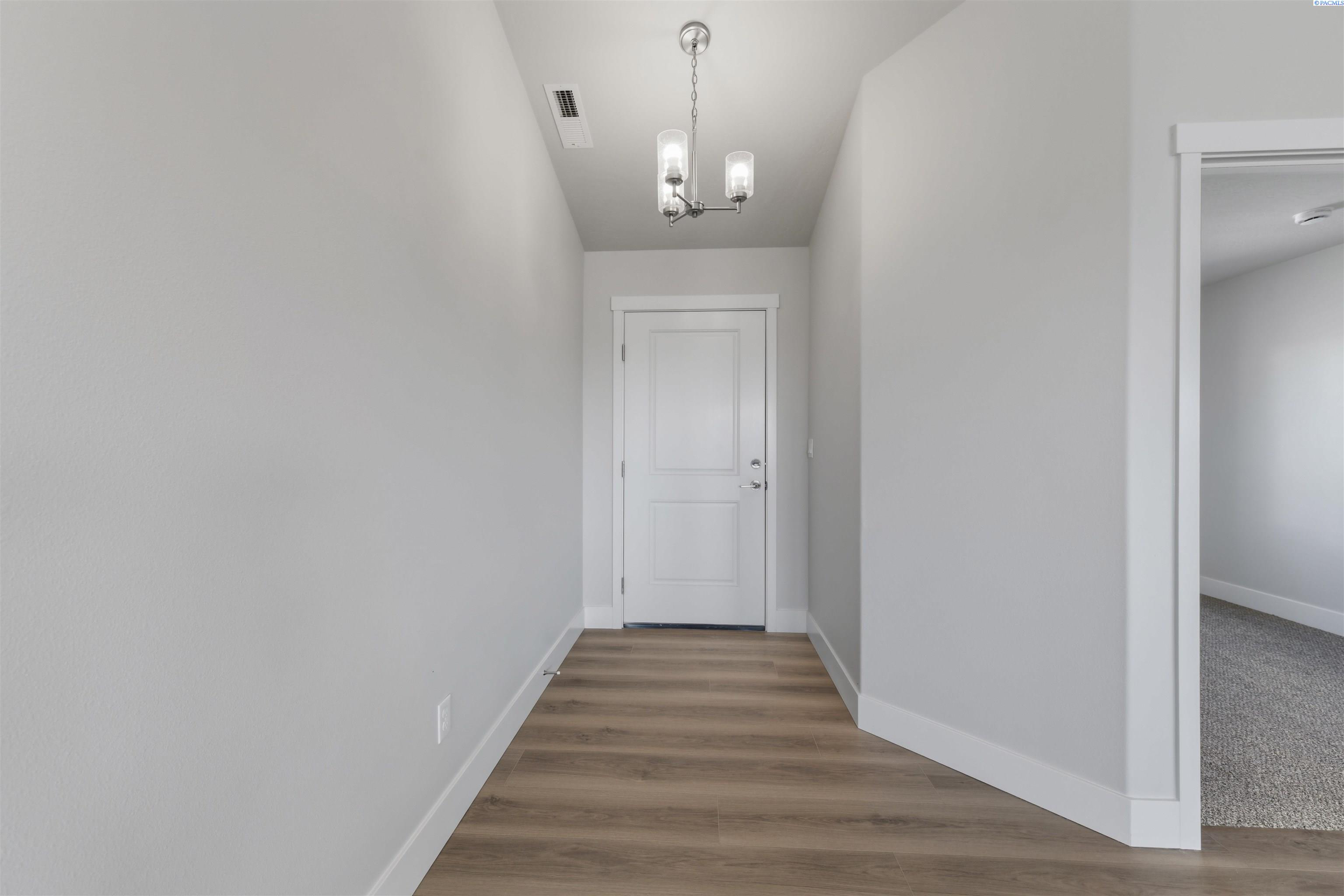 Photo 2 of Single family home for sale at 2946 S Osborne St, Kennewick, WA 99338 | MLS# PAC295651 | Listing updated on 2026-09-28