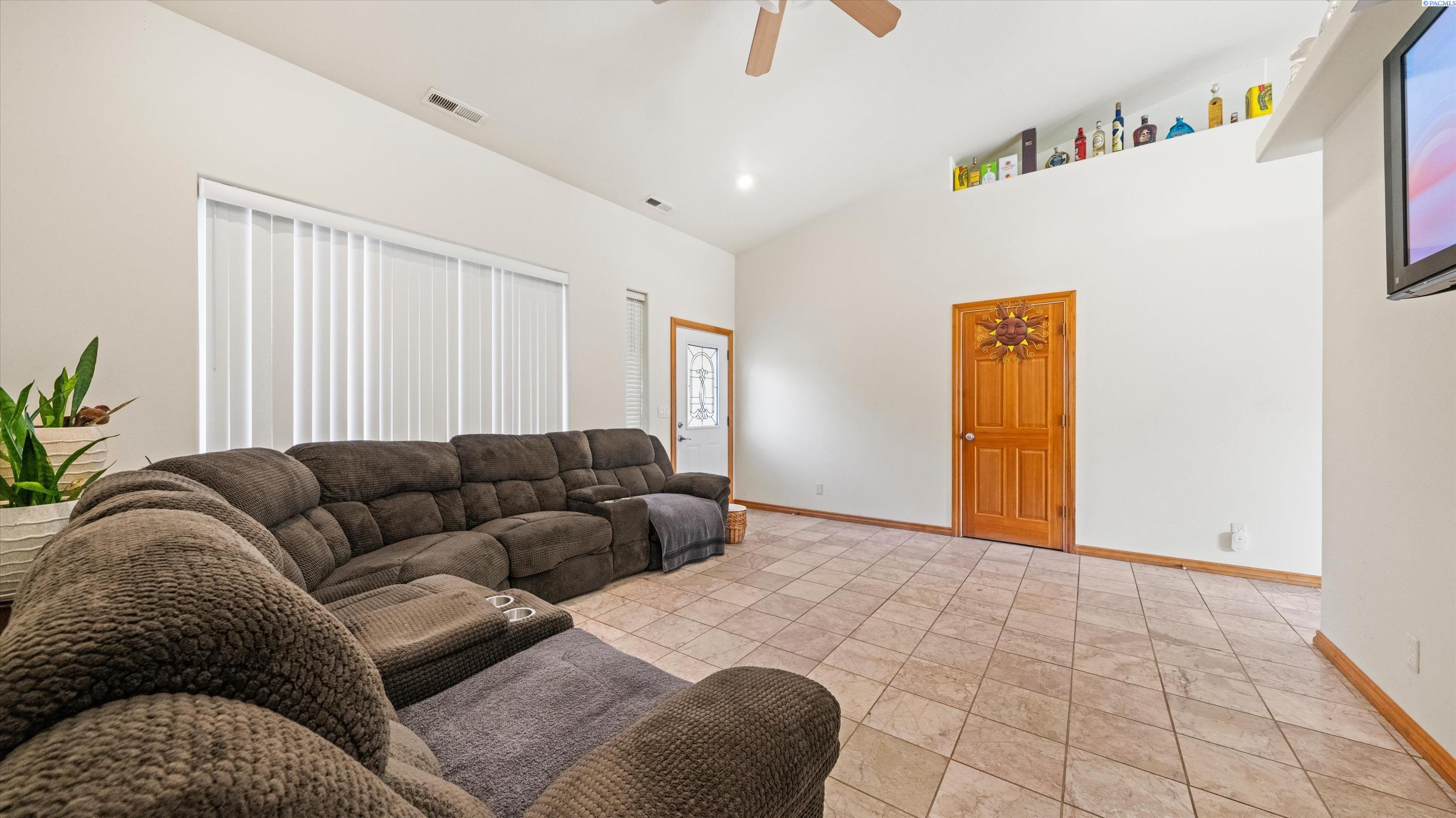 Photo 4 of Single family home for sale at 16711 S 1996 Prse, Kennewick, WA 99337 | MLS# PAC295656 | Listing updated on 2026-08-19