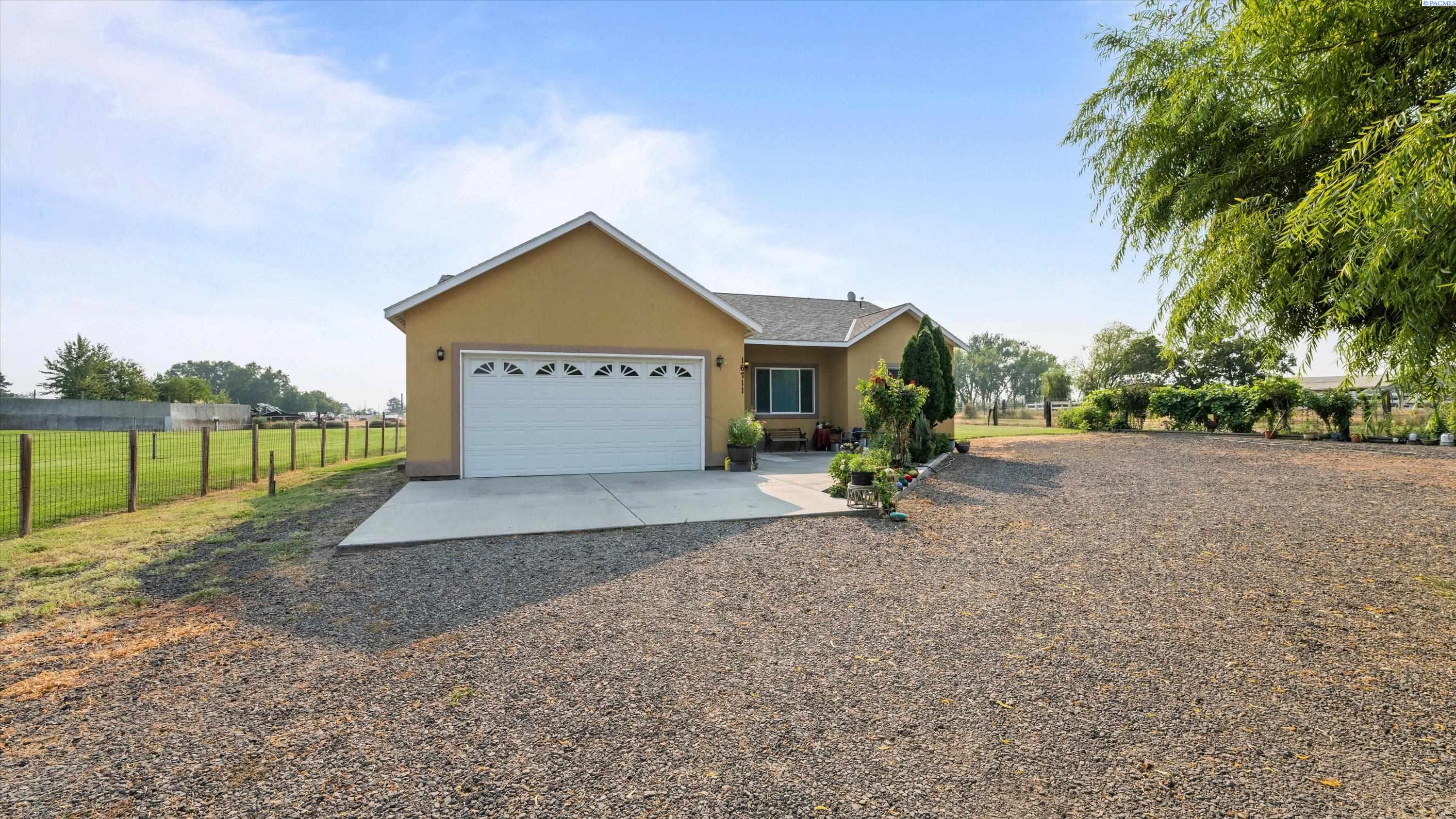 Photo 3 of Single family home for sale at 16711 S 1996 Prse, Kennewick, WA 99337 | MLS# PAC295656 | Listing updated on 2026-08-19