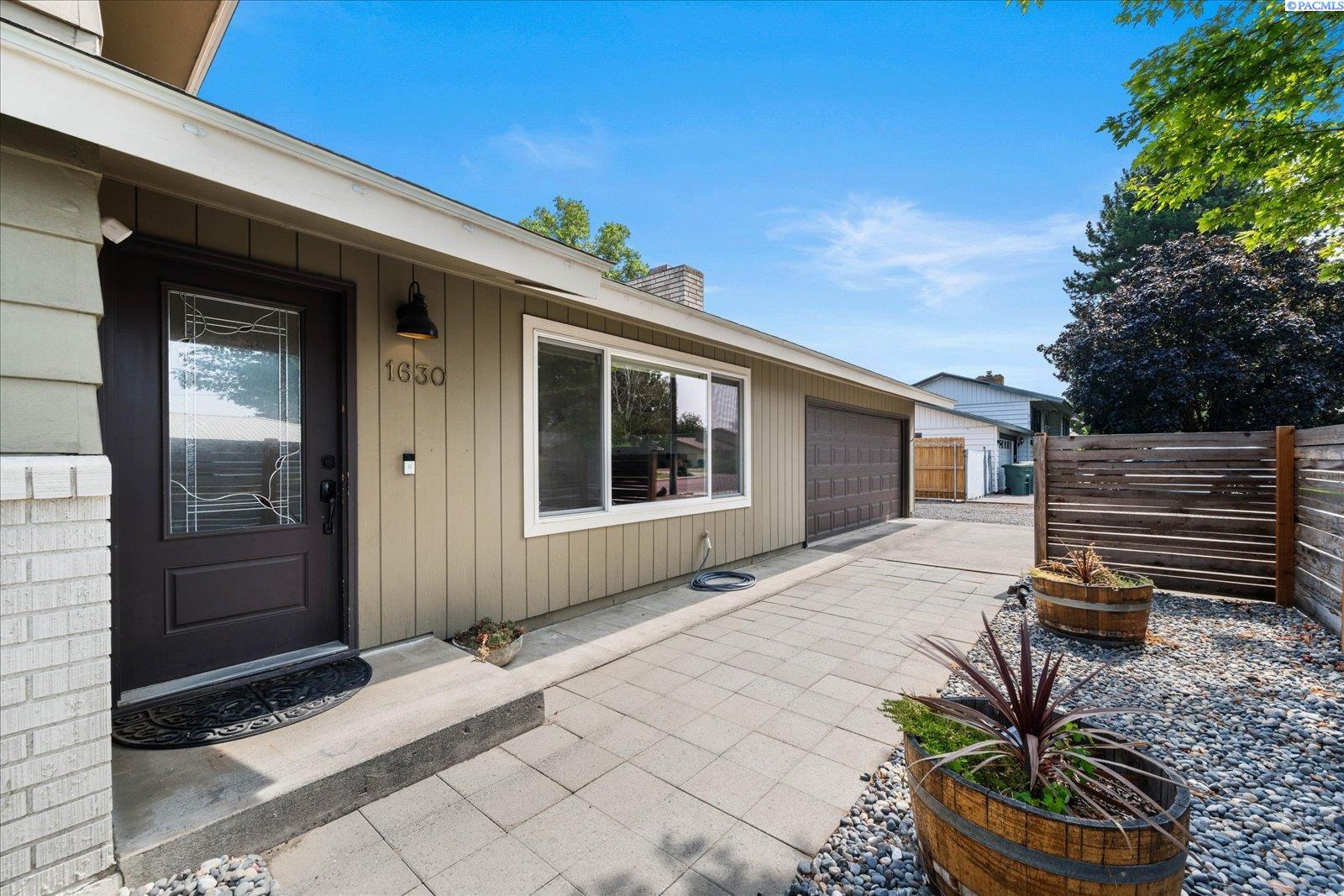Photo 4 of Single family home for sale at 1630 Birch, Richland, WA 99354 | MLS# PAC295664 | Listing updated on 2026-09-26