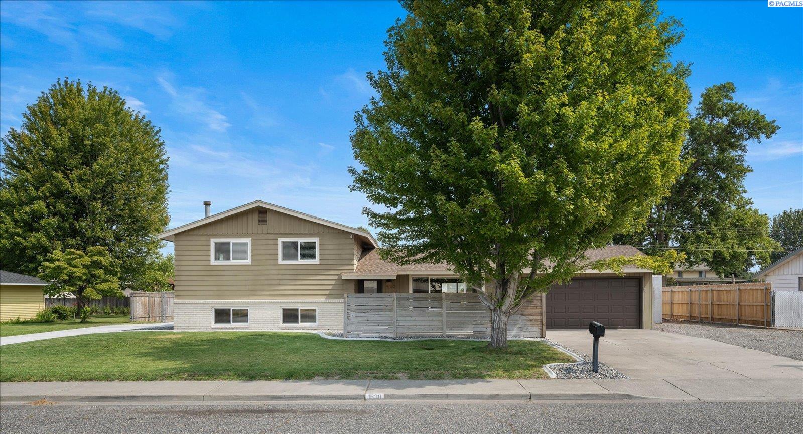 Photo 1 of Single family home for sale at 1630 Birch, Richland, WA 99354 | MLS# PAC295664 | Listing updated on 2026-09-26