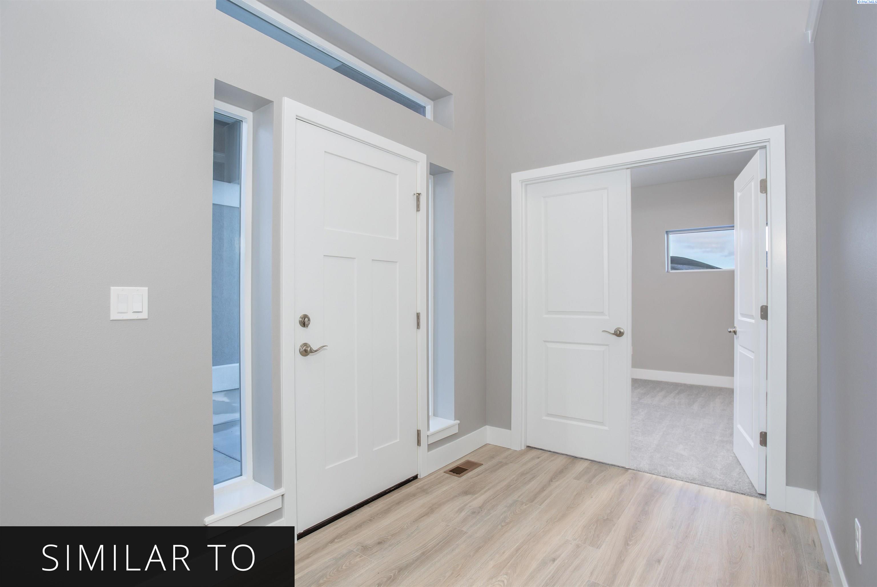 Photo 3 of Single family home for sale at 1122 S Florida Loop, Kennewick, WA 99338 | MLS# PAC295680 | Listing updated on 2026-09-18