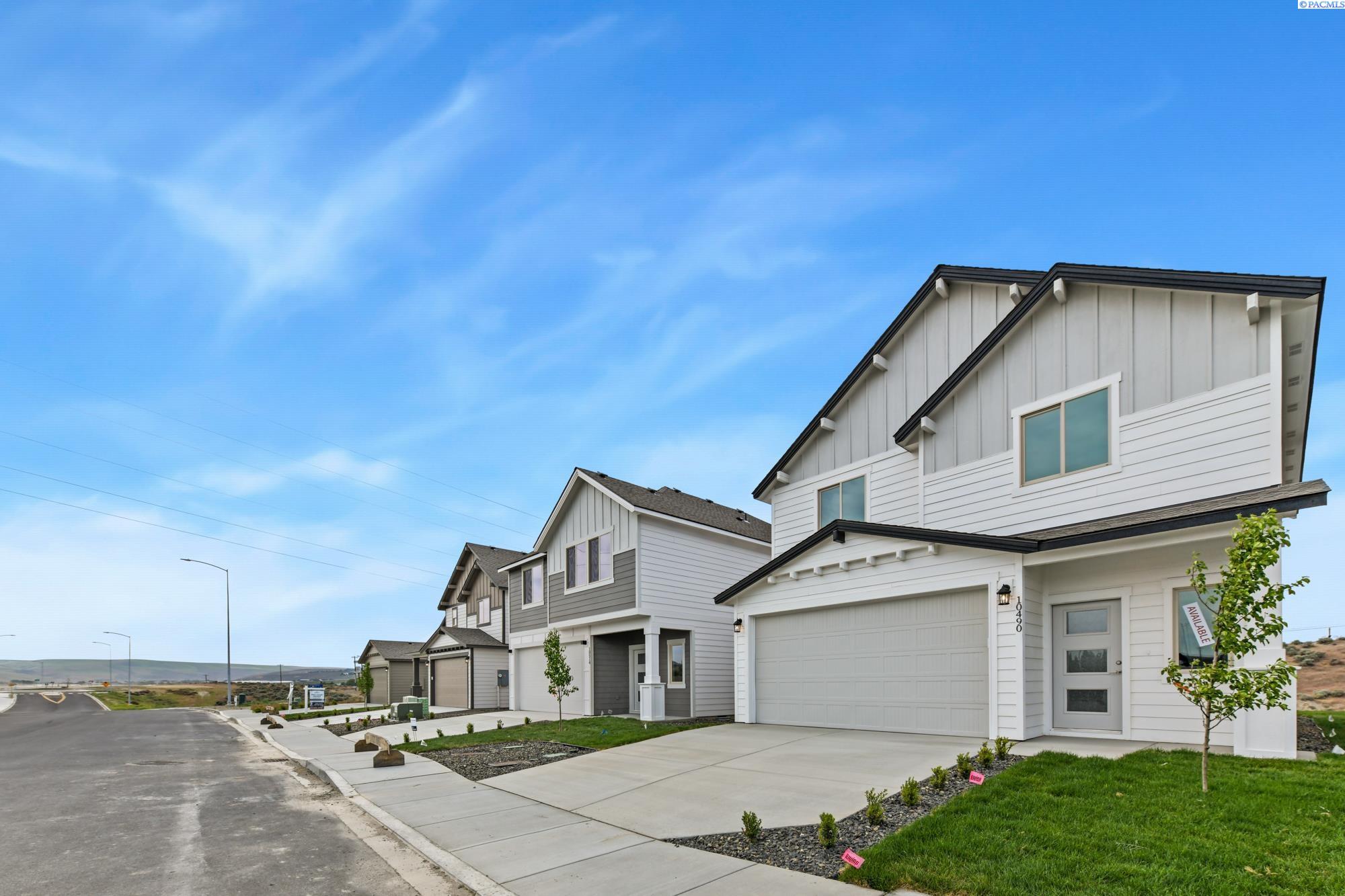 Photo 2 of Single family home for sale at 10490 W Clearwater Dr, Kennewick, WA 99336 | MLS# PAC295693 | Listing updated on 2026-09-19