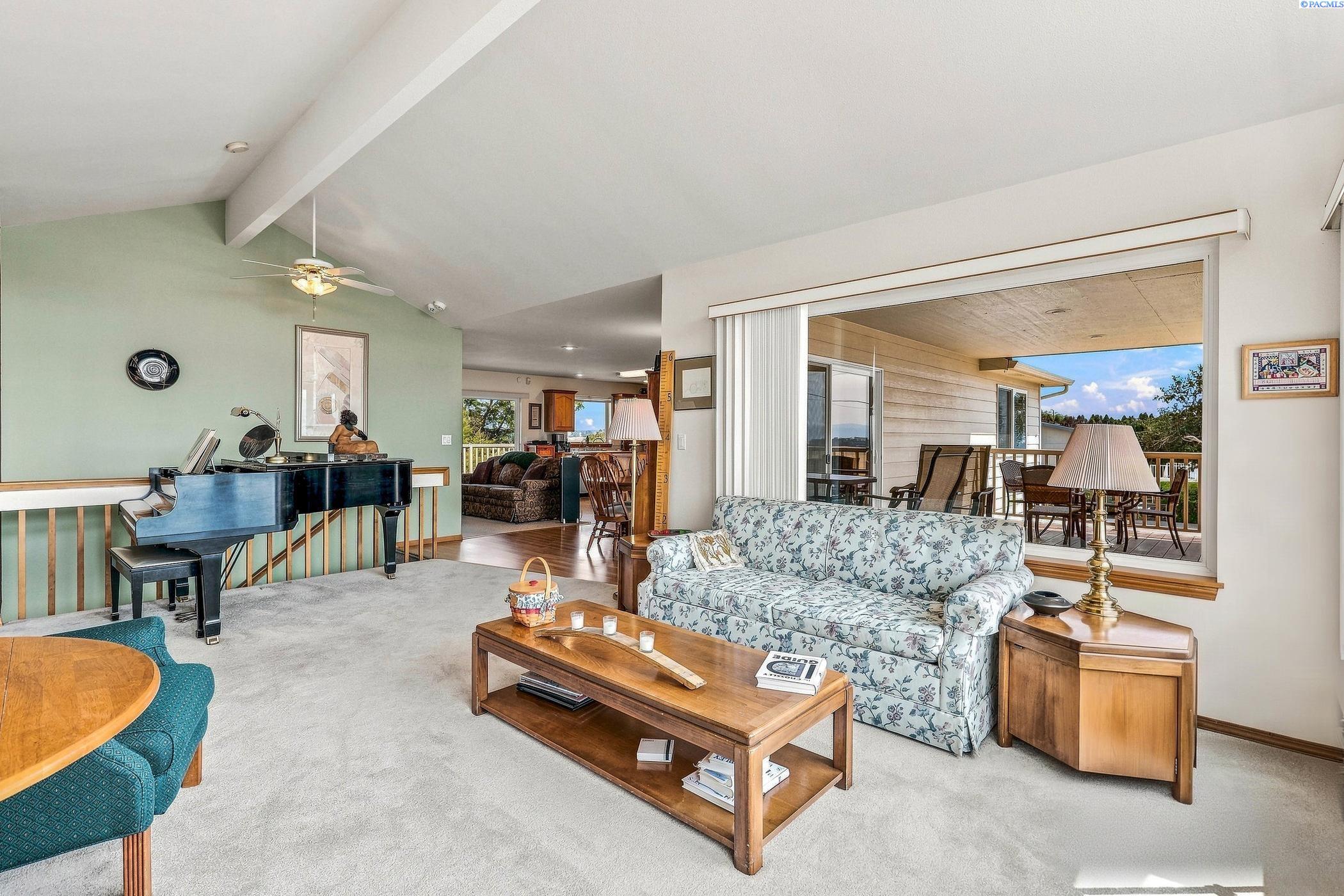 Photo 3 of Single family home for sale at 2573 Hanson Loop, Burbank, WA 99323 | MLS# PAC295702 | Listing updated on 2026-09-19
