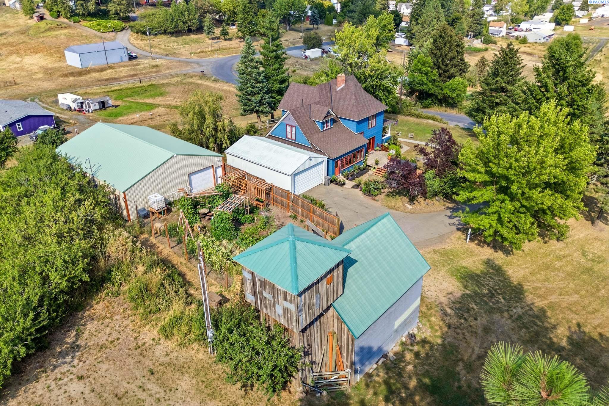 Photo 3 of Single family home for sale at 109 S 10th Street, Garfield, WA 99130 | MLS# PAC295707 | Listing updated on 2026-10-24