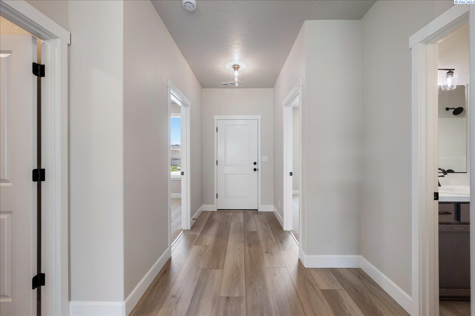 Photo 3 of Single family home for sale at 7243 W 29th Place, Kennewick, WA 99338 | MLS# PAC295710 | Listing updated on 2026-10-08