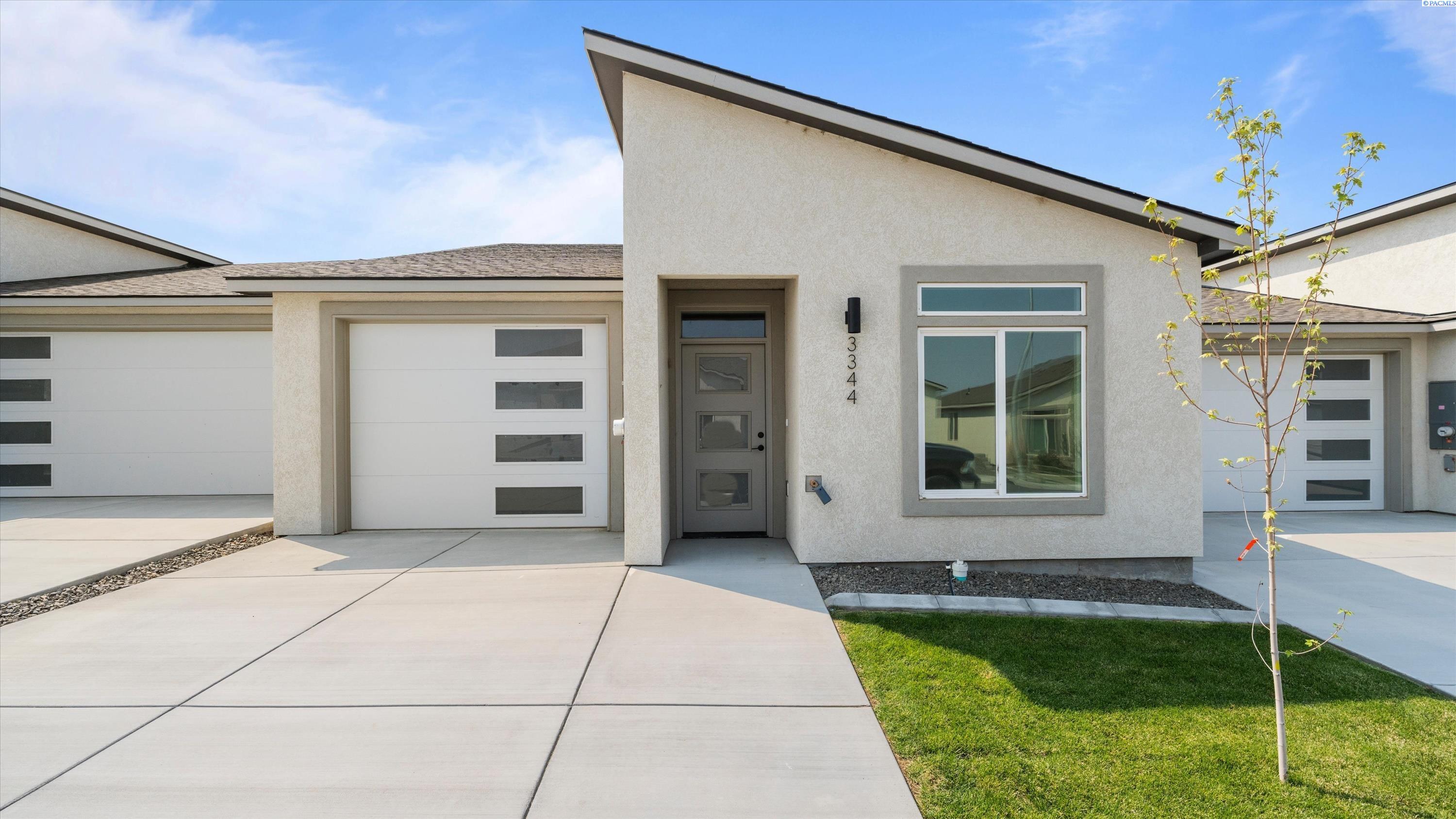 Townhouse for sale at 3344 S Nelson St, Kennewick, WA 99338 | MLS# PAC295711