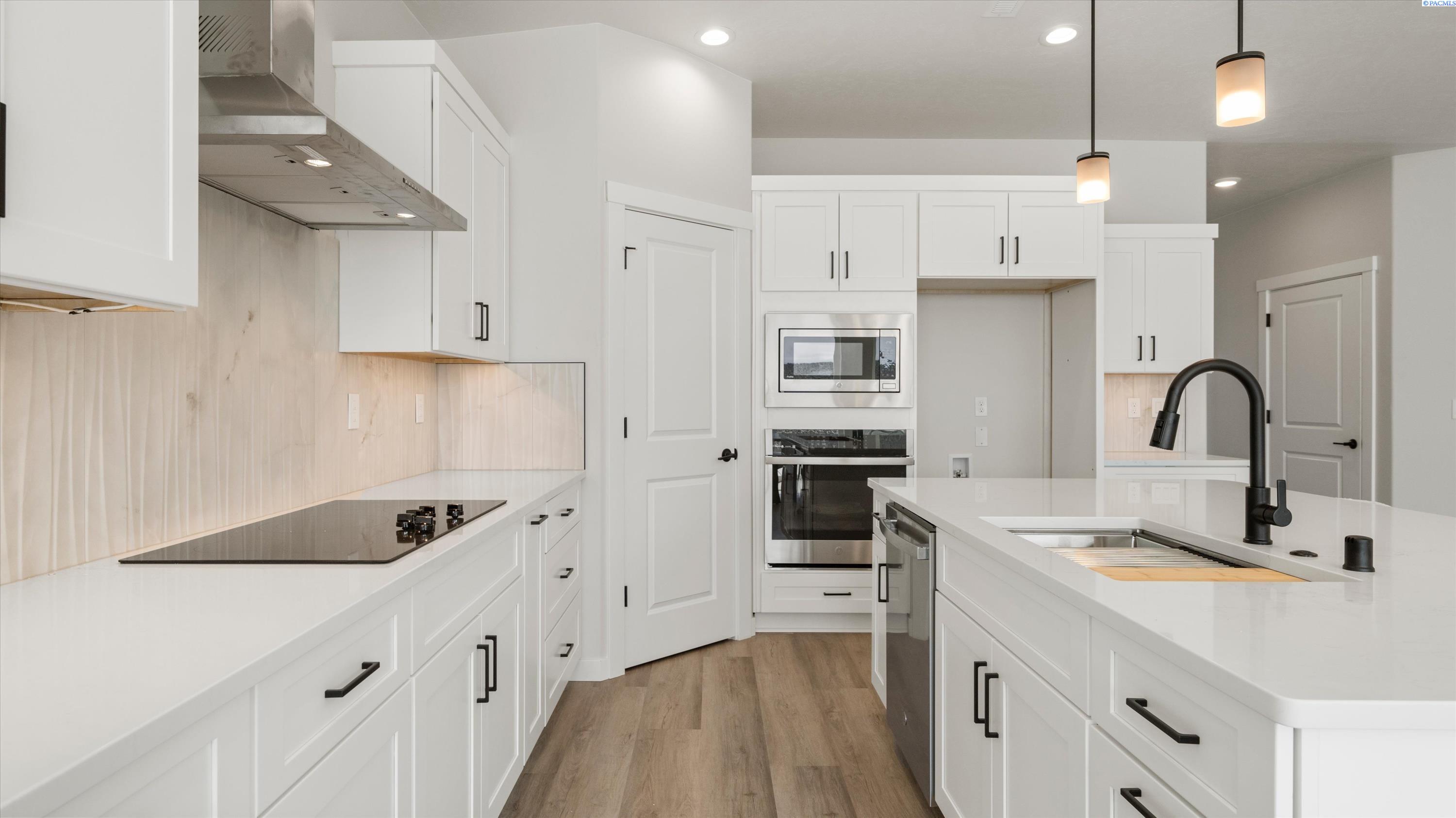 Photo 3 of Townhouse for sale at 3356 S Nelson St, Kennewick, WA 99338 | MLS# PAC295713 | Listing updated on 2026-08-20