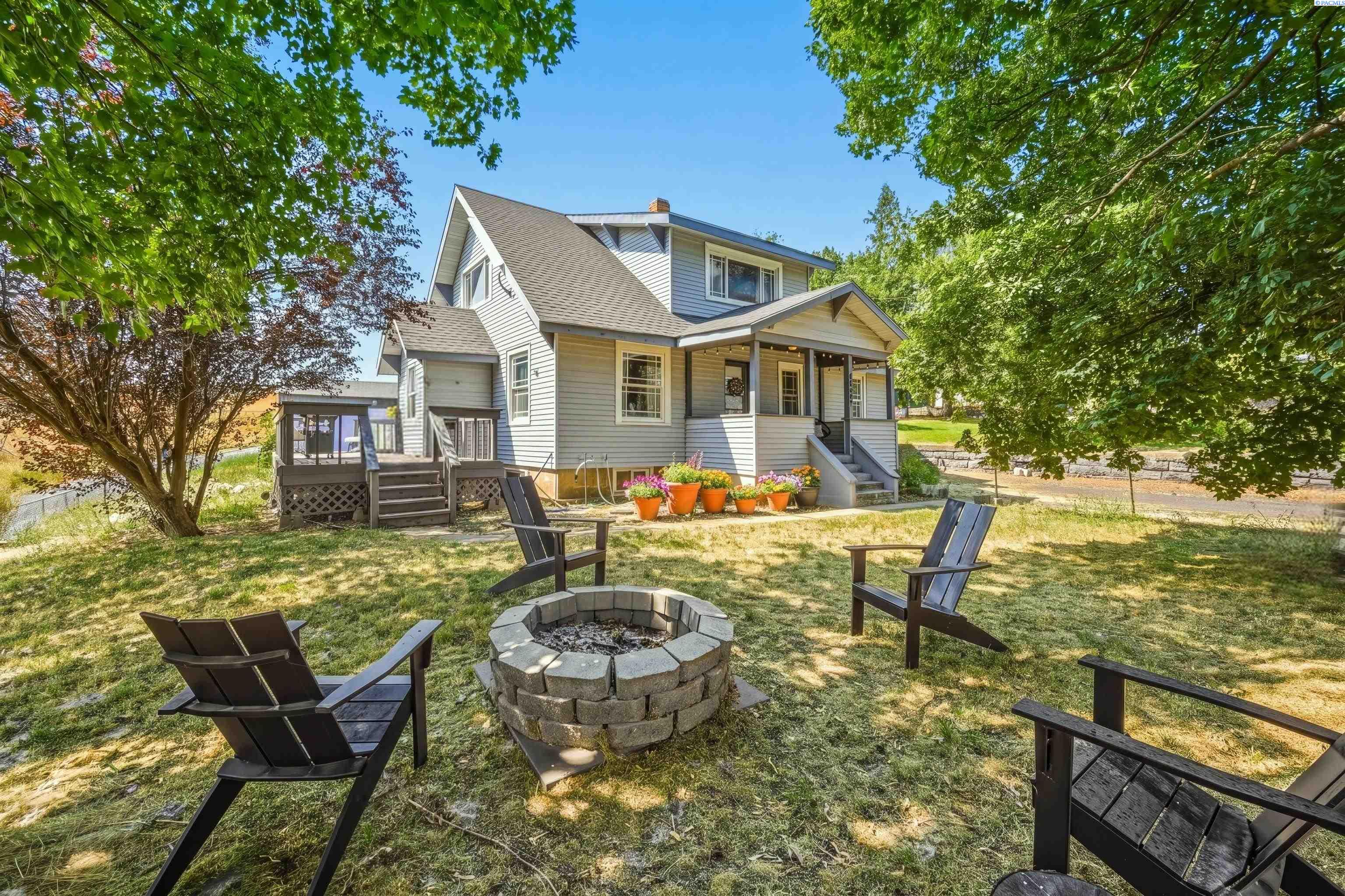 Photo 1 of Single family home for sale at 804 S Hillcrest Dr, Colfax, WA 99111 | MLS# PAC295714 | Listing updated on 2026-10-24
