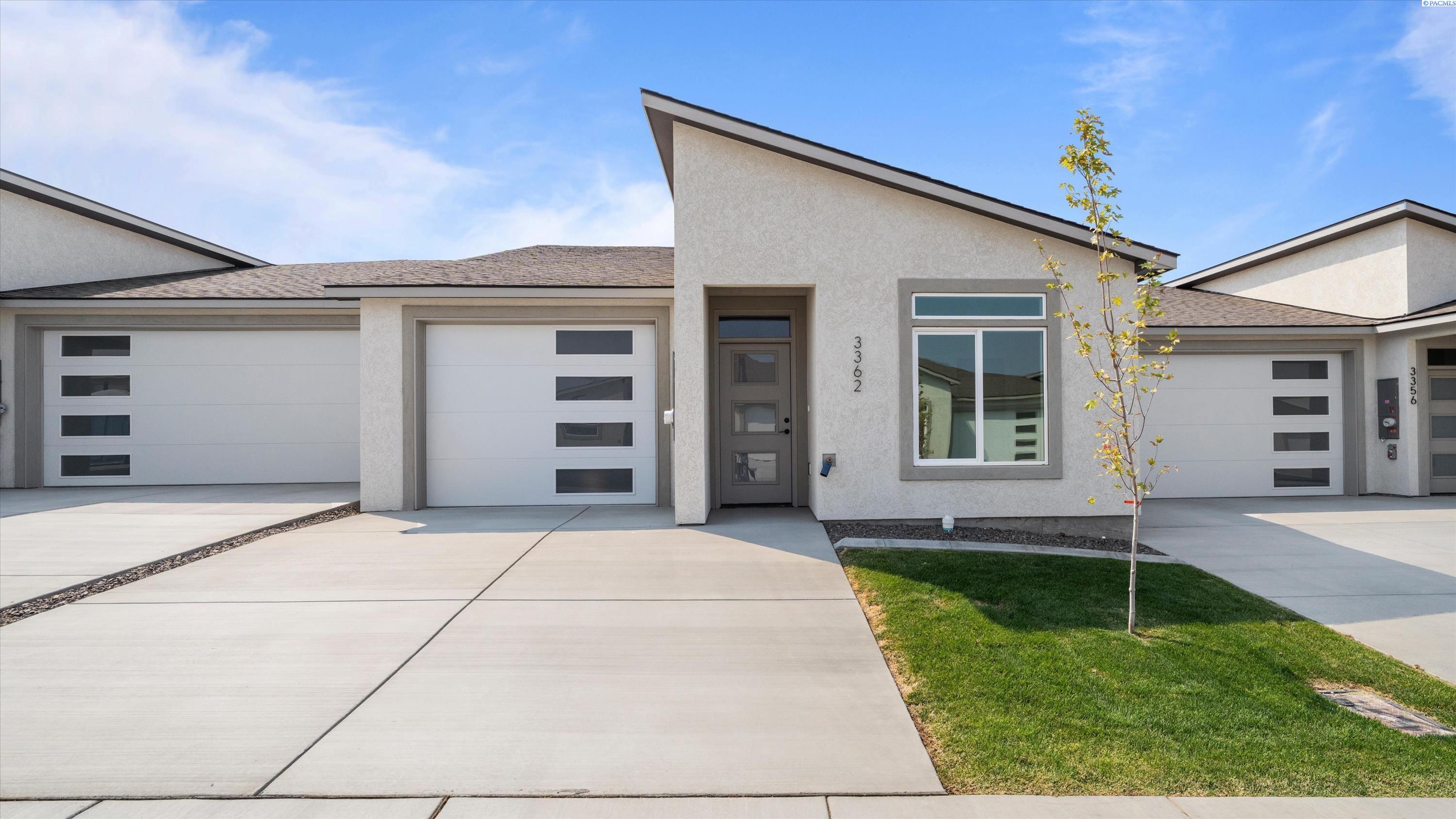 Townhouse for sale at 3362 S Nelson St, Kennewick, WA 99338 | MLS# PAC295776