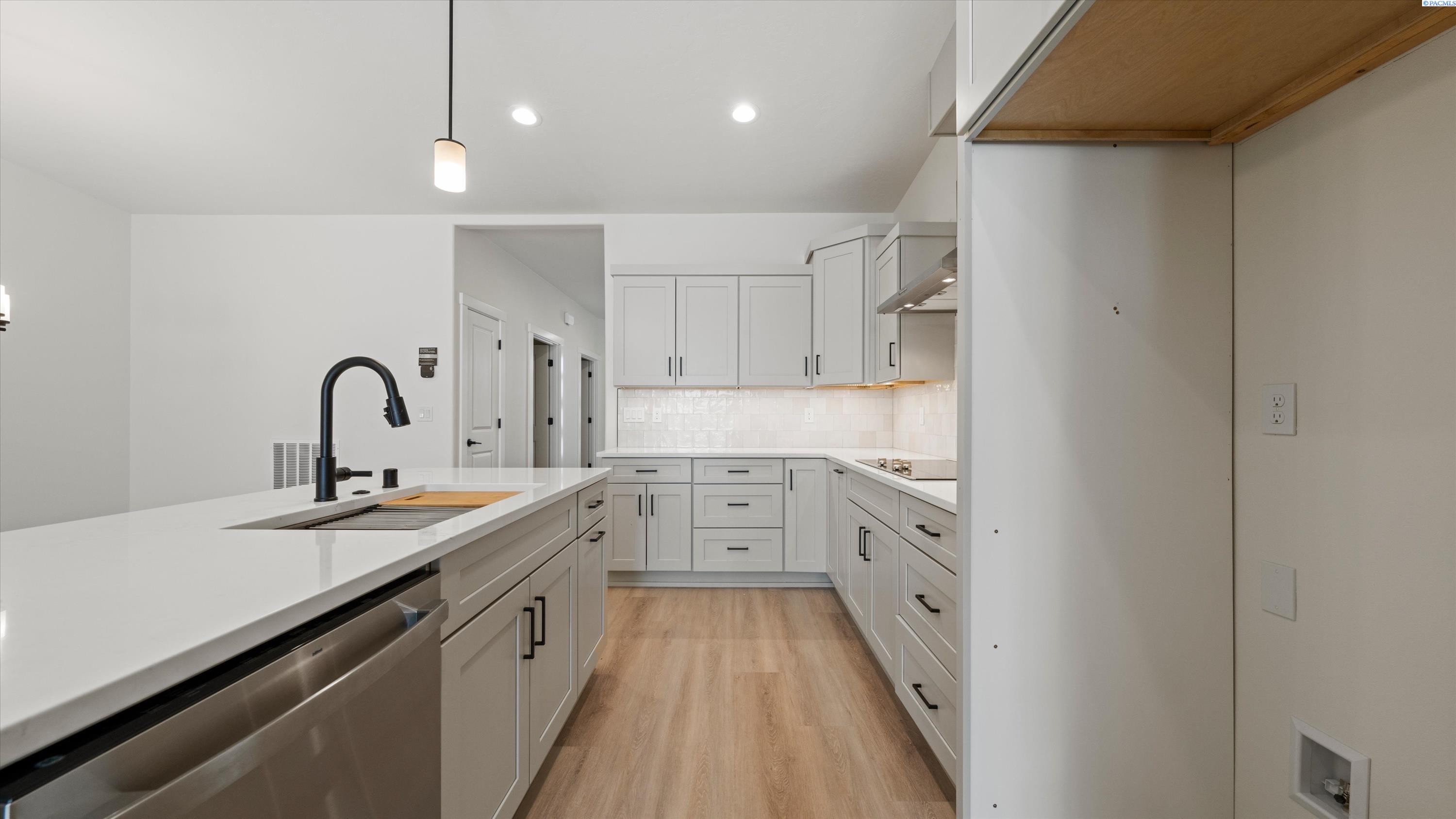 Photo 4 of Townhouse for sale at 3362 S Nelson St, Kennewick, WA 99338 | MLS# PAC295776 | Listing updated on 2026-09-01