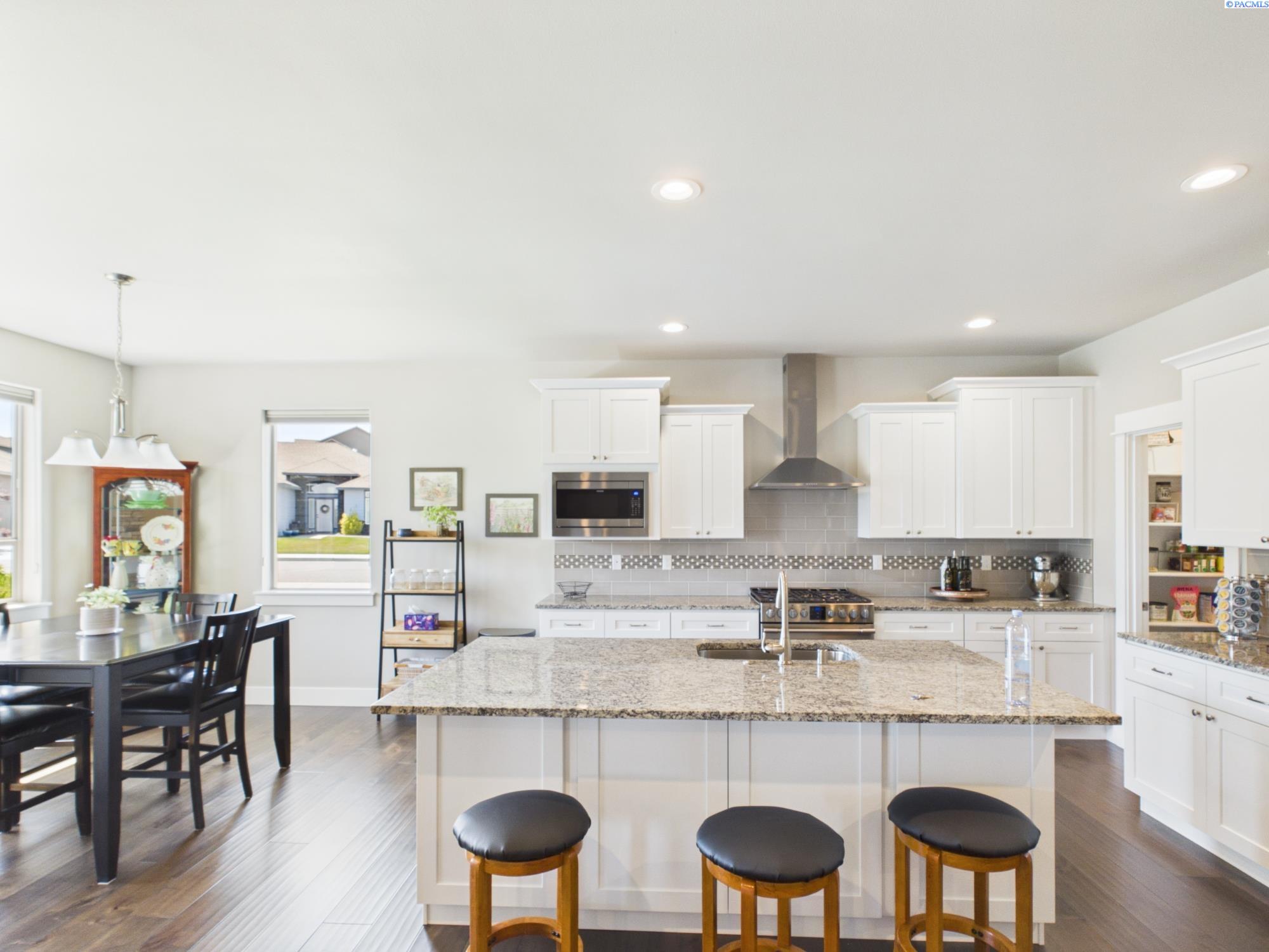 Photo 4 of Single family home for sale at 3065 Wild Cyn Way, Richland, WA 99354 | MLS# PAC295790 | Listing updated on 2026-10-04