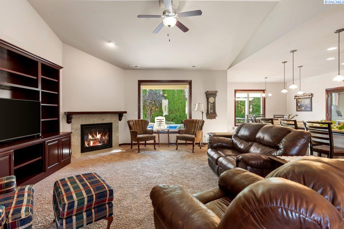 Photo 3 of Single family home for sale at 1343 Jubilee Ct, Richland, WA 99352 | MLS# PAC295811 | Listing updated on 2026-08-22