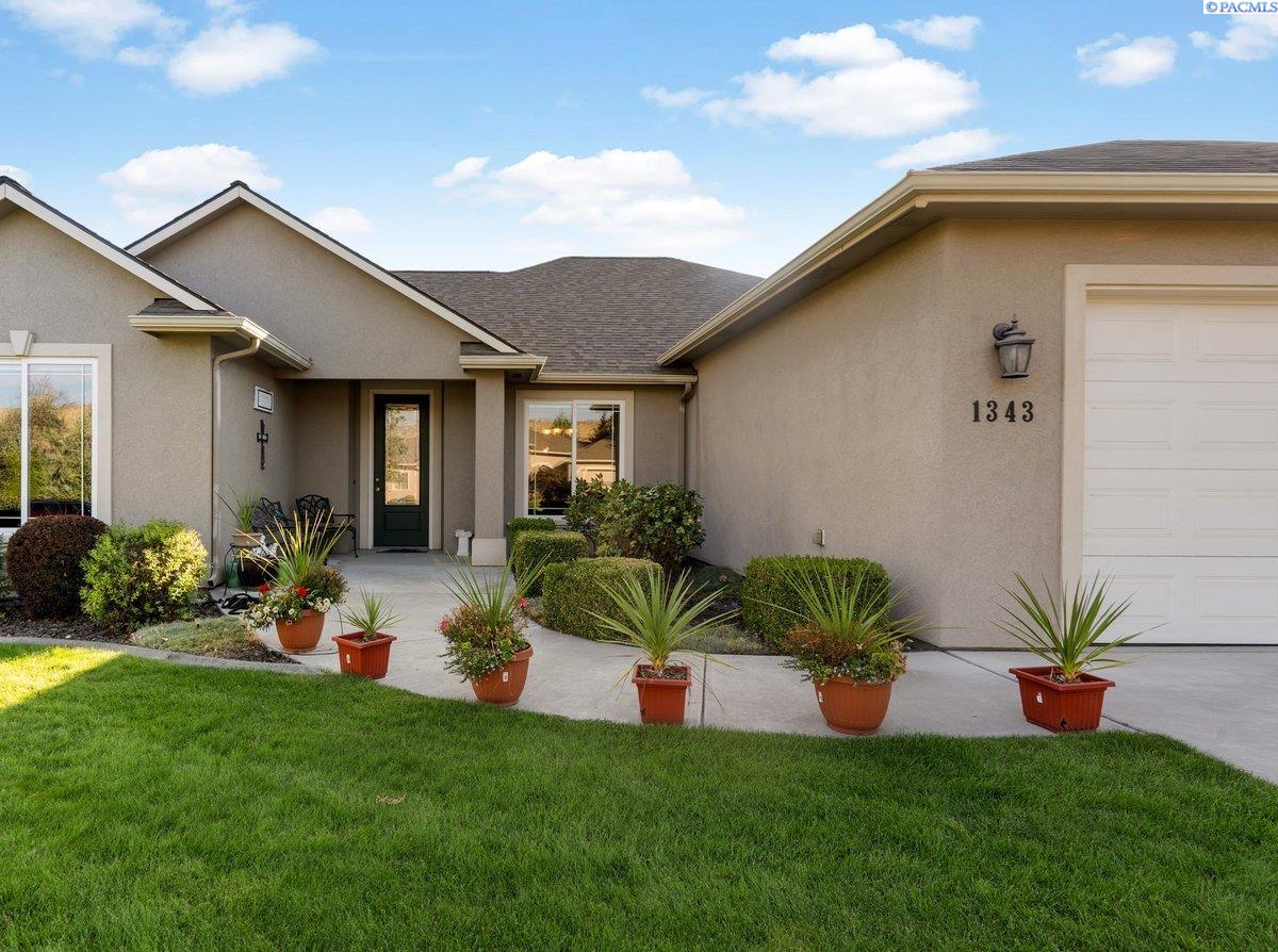 Photo 2 of Single family home for sale at 1343 Jubilee Ct, Richland, WA 99352 | MLS# PAC295811 | Listing updated on 2026-08-22