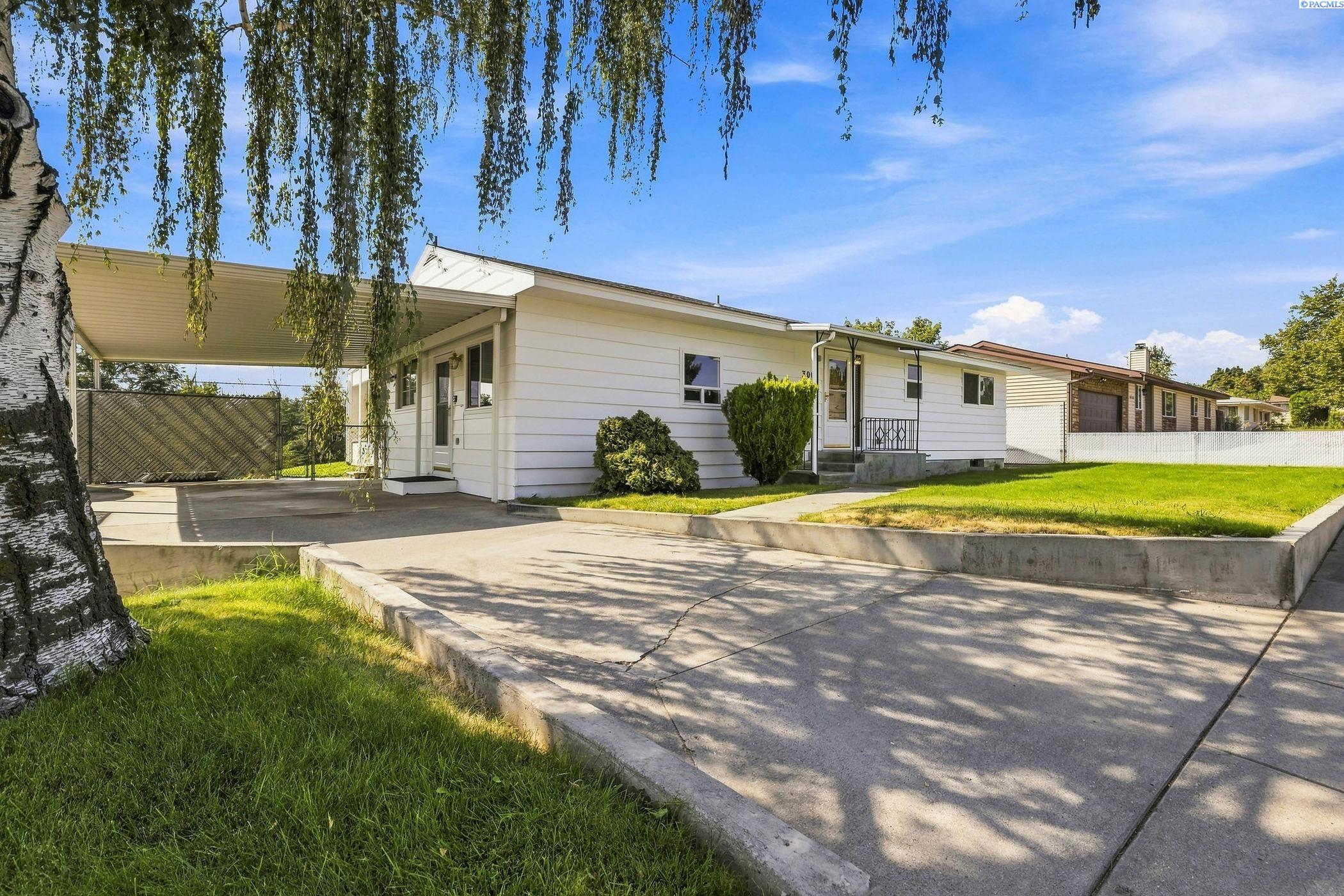 Photo 3 of Single family home for sale at 3003 W 4th Avenue, Kennewick, WA 99336 | MLS# PAC295870 | Listing updated on 2026-09-16