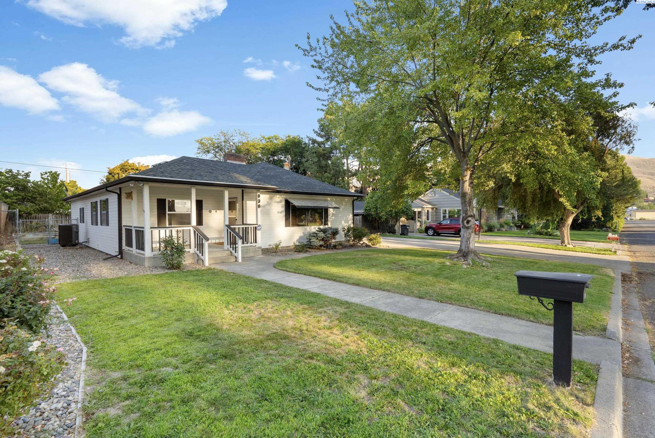Photo 2 of Single family home for sale at 938 Memorial, Prosser, WA 99350 | MLS# PAC295874 | Listing updated on 2026-09-23