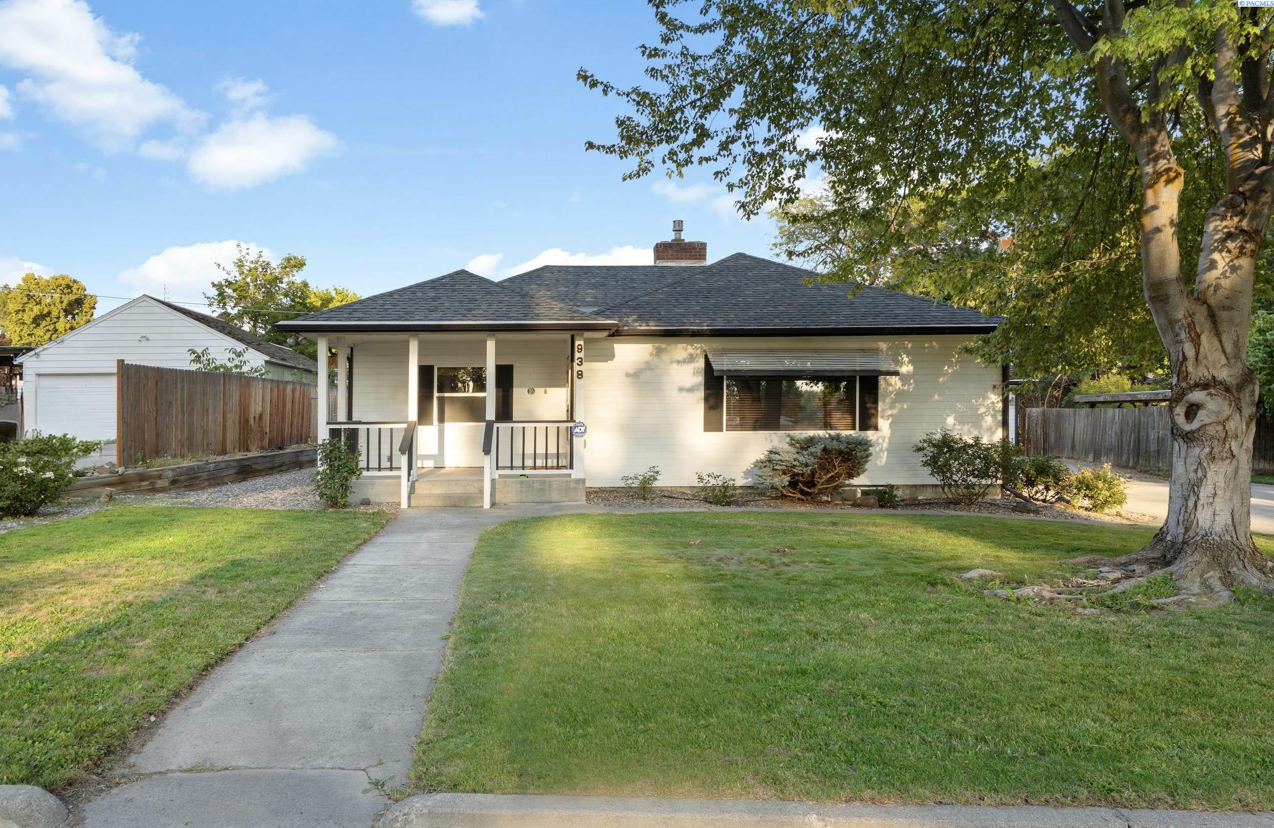 Photo 1 of Single family home for sale at 938 Memorial, Prosser, WA 99350 | MLS# PAC295874 | Listing updated on 2026-09-23