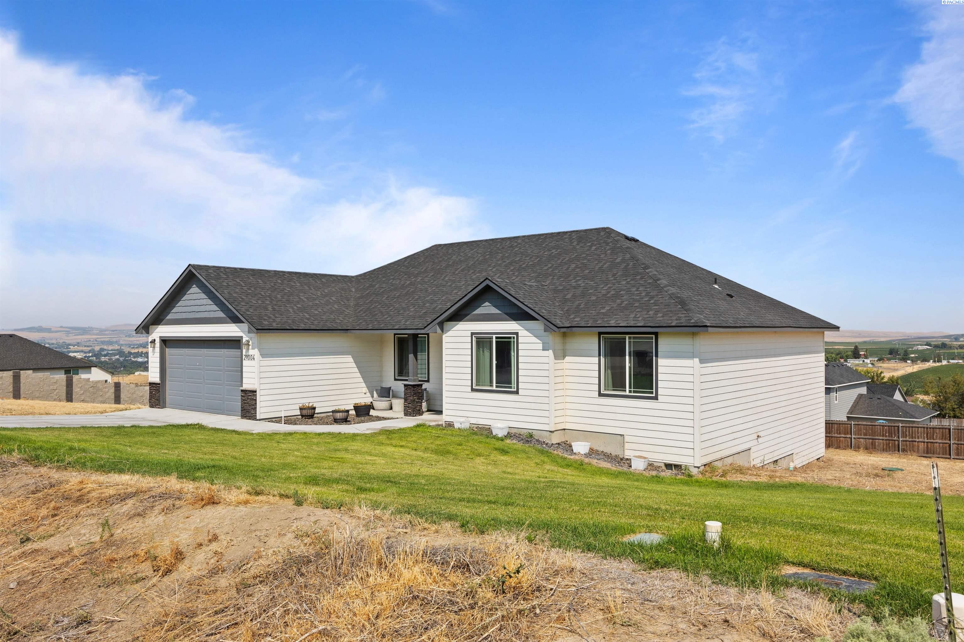 Photo 2 of Single family home for sale at 21004 E Plum Pl, Benton City, WA 99320 | MLS# PAC295884 | Listing updated on 2026-10-09