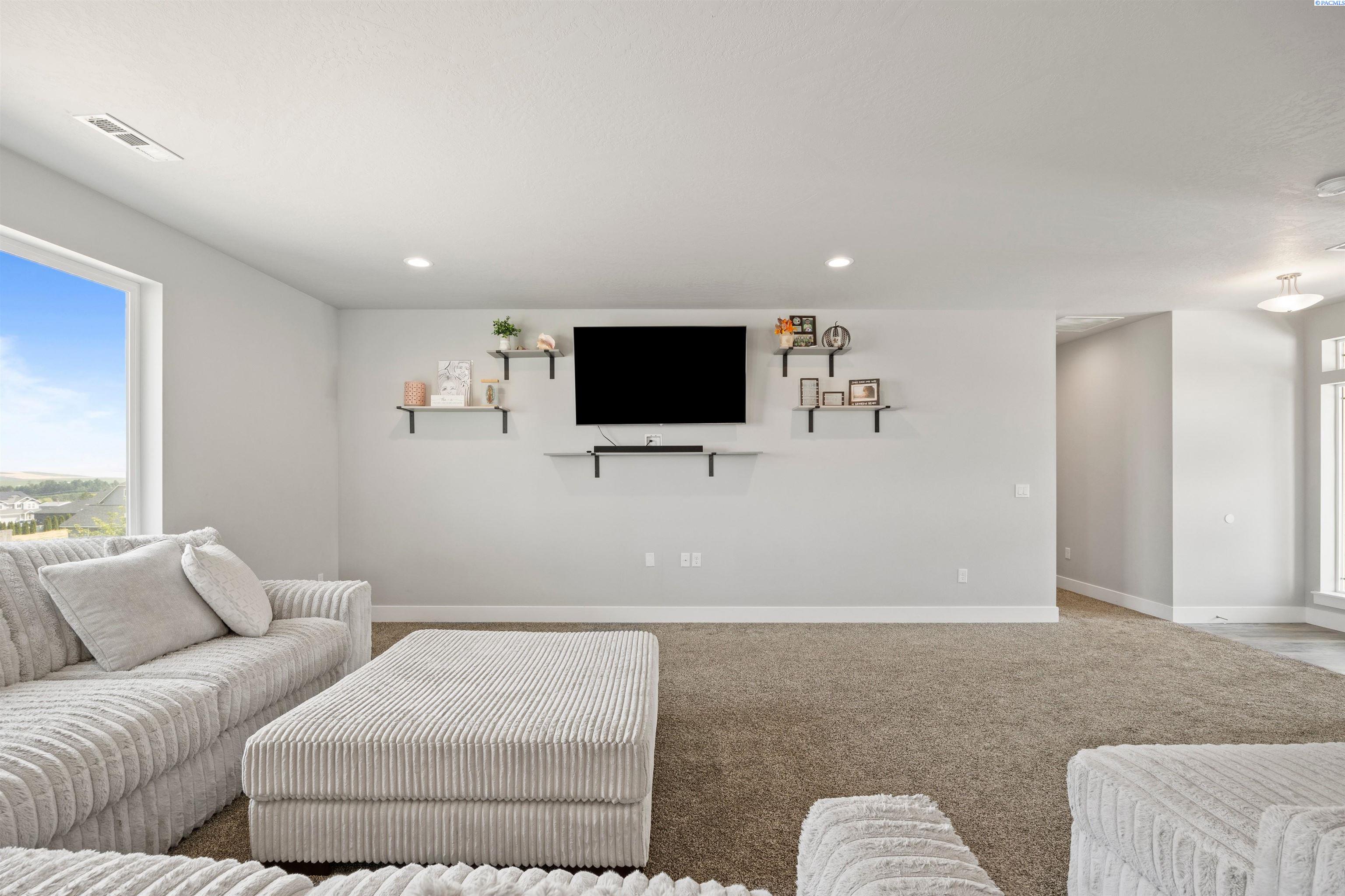 Photo 4 of Single family home for sale at 21004 E Plum Pl, Benton City, WA 99320 | MLS# PAC295884 | Listing updated on 2026-10-09