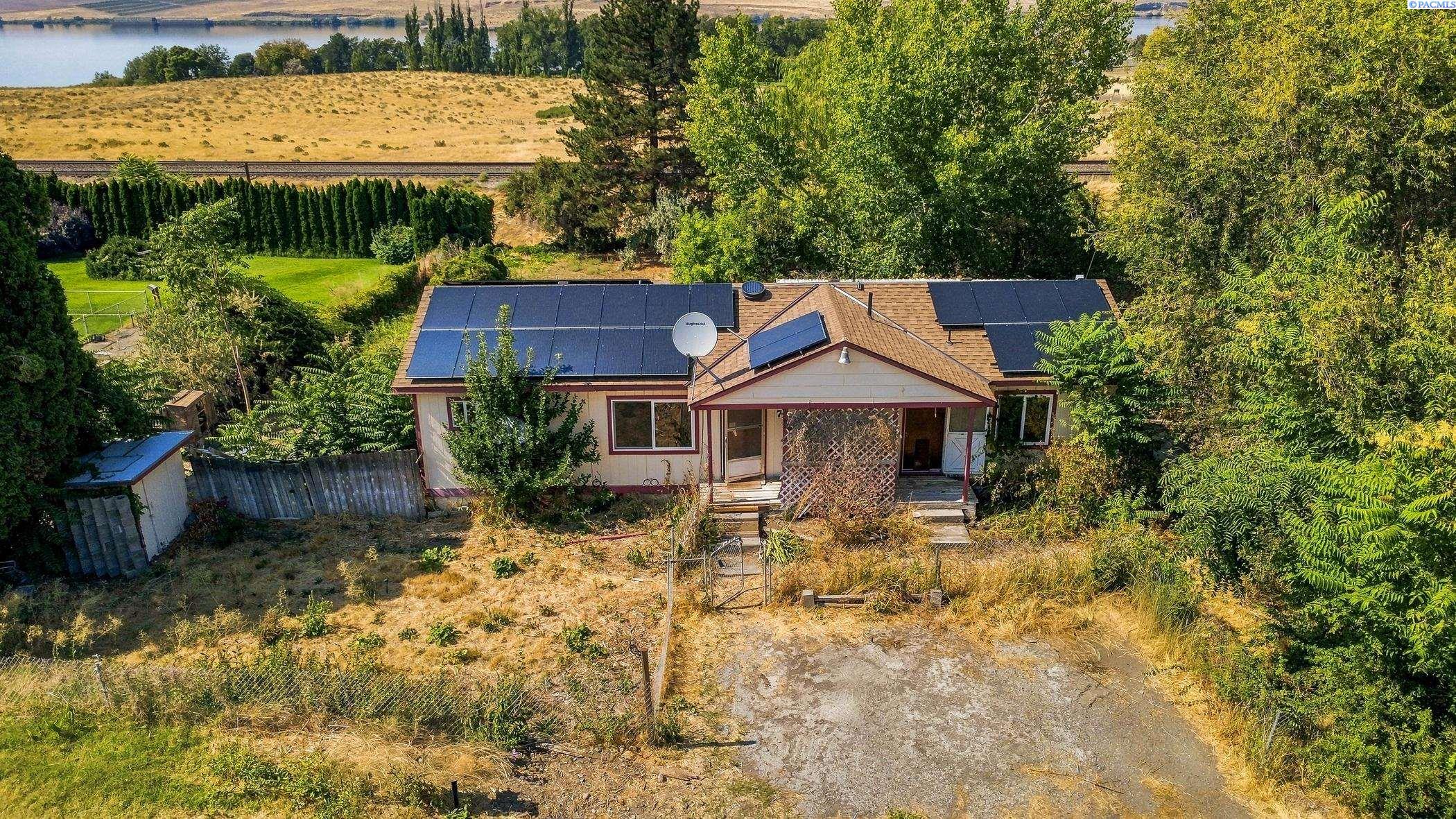 Single family home for sale at 227 Lakeview Dr, Burbank, WA 99323 | MLS# PAC295885