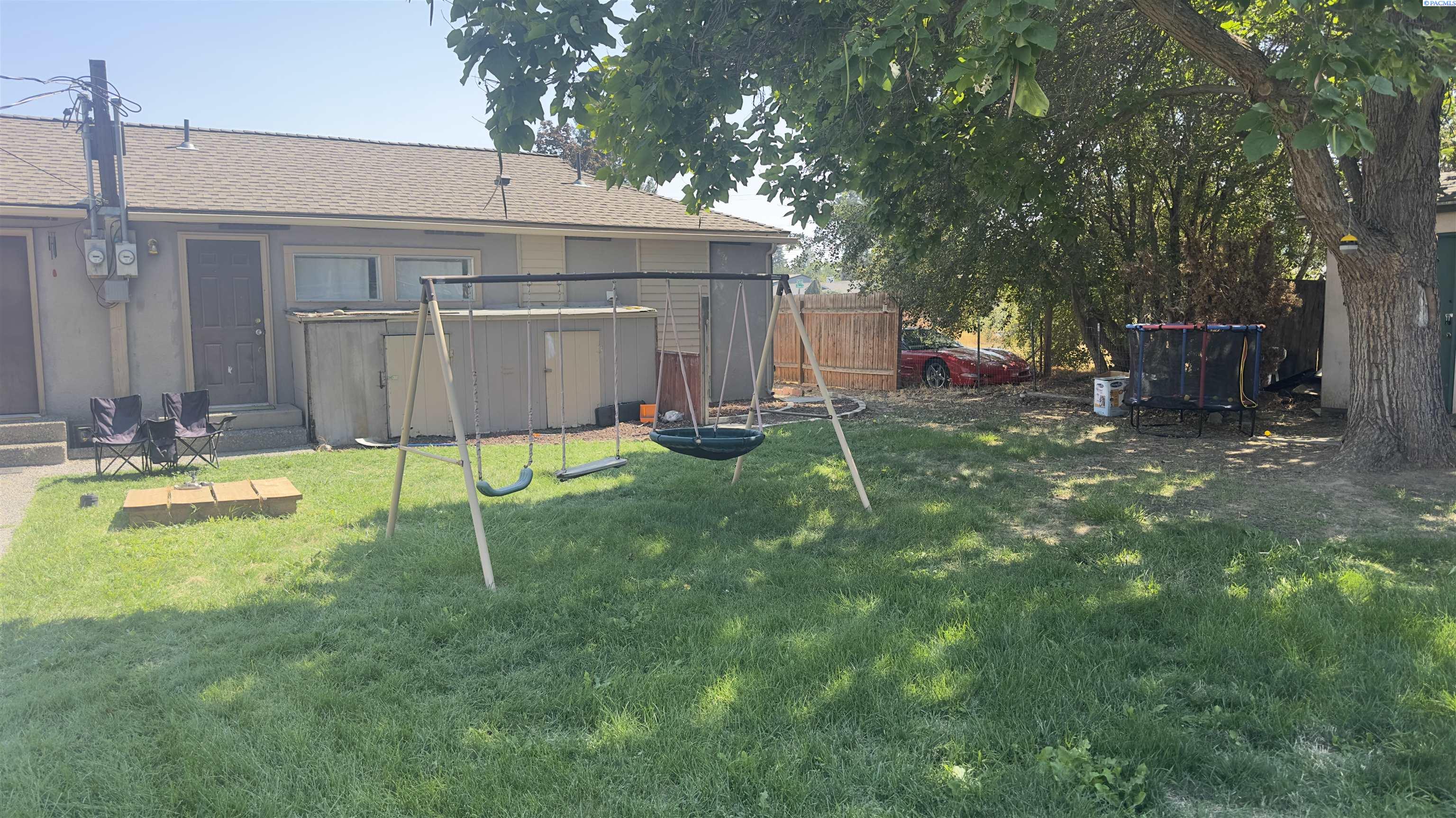 Photo 3 of House for sale at 208 S Dawes, Kennewick, WA | MLS# PAC295898 | Listing updated on 2026-08-30