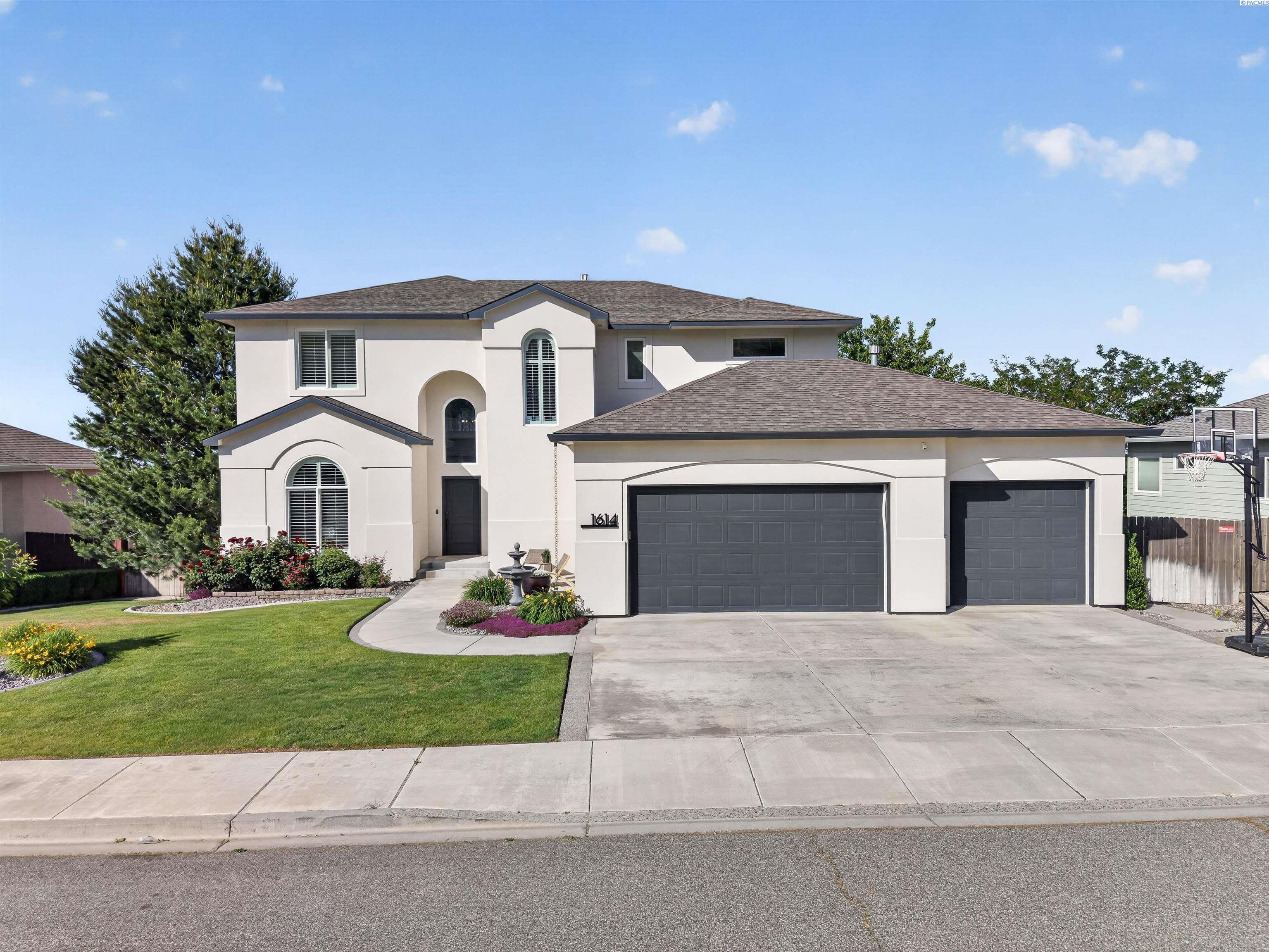 Photo 3 of Single family home for sale at 1614 W 51st Avenue, Kennewick, WA 99337 | MLS# PAC295916 | Listing updated on 2026-10-09